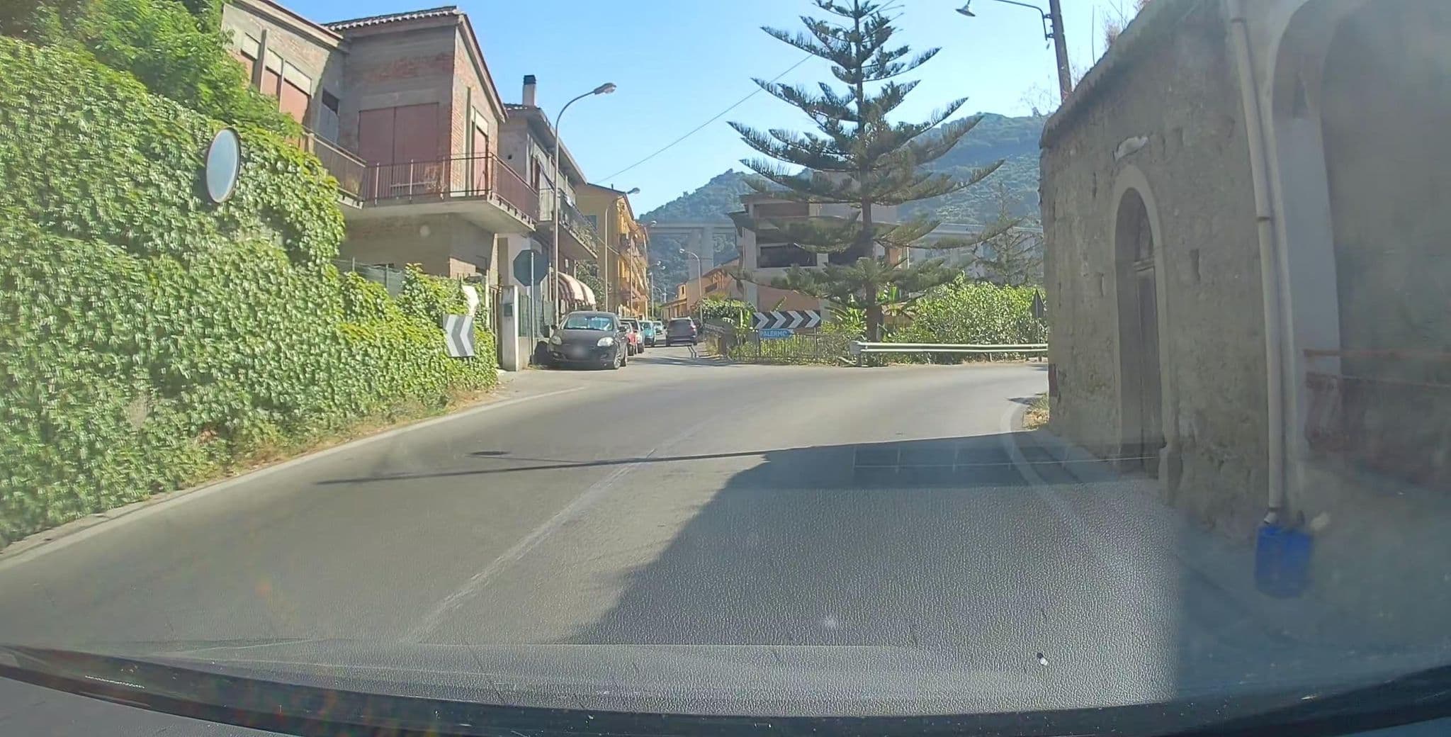 Street view near 3 vani 700 Mt mare e 3000 Mt da Capo D'Orlando, Brolo — © gpsmapper (CC BY-SA · Mapillary)