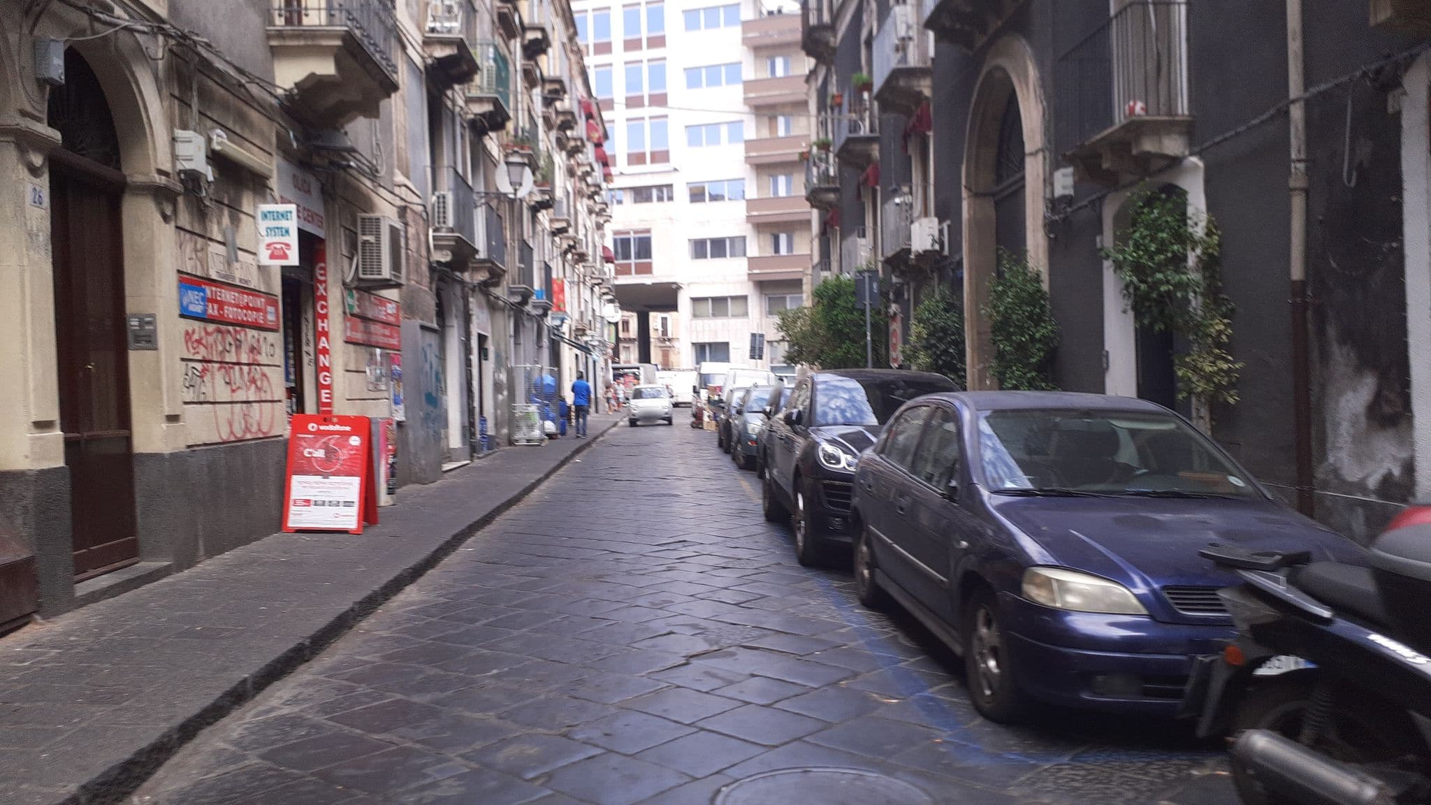 Street view near House, Catania — © agliatav (CC BY-SA · Mapillary)