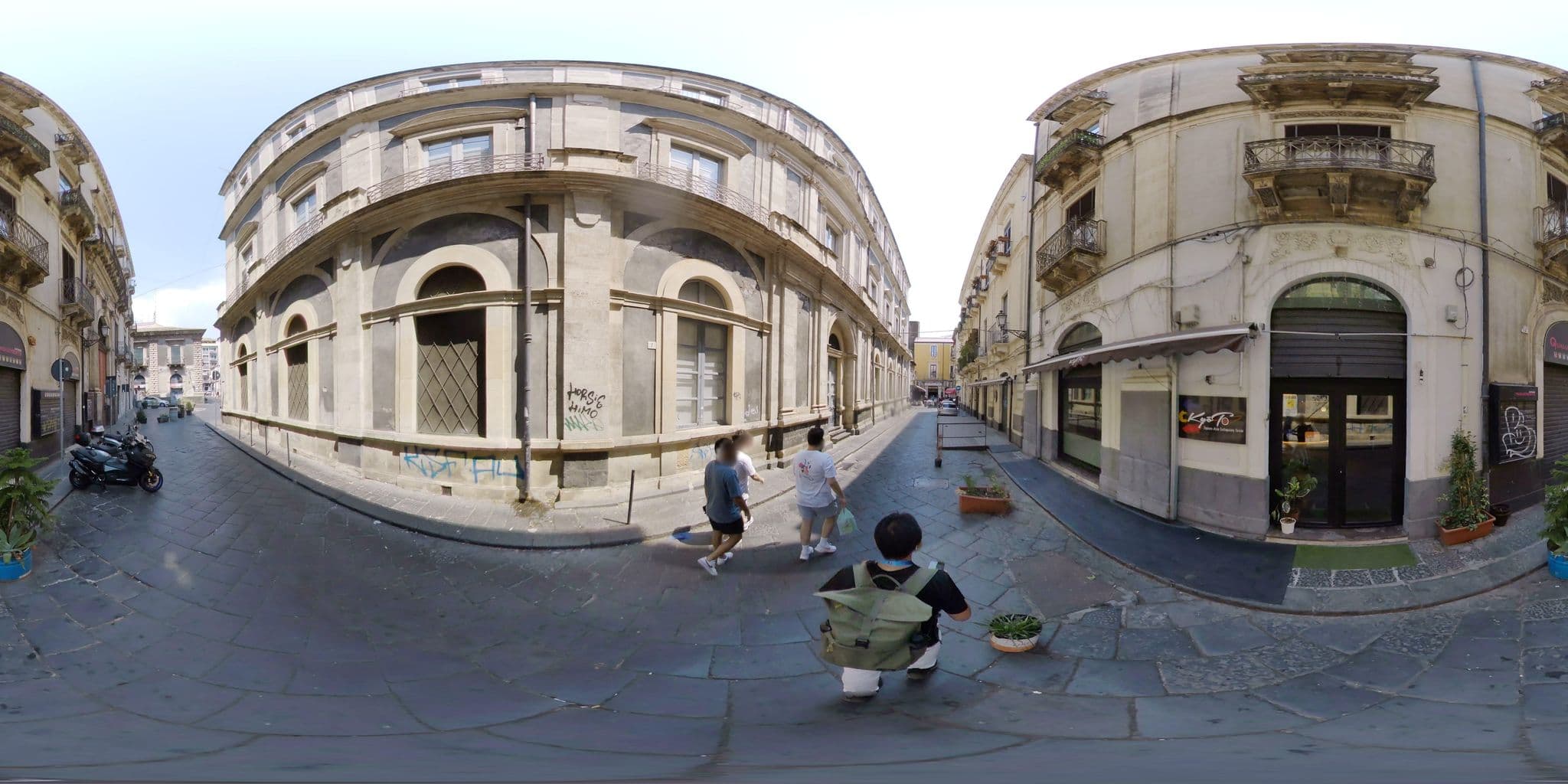 Street view near lavikarooms, Catania — © mapconcierge (CC BY-SA · Mapillary)