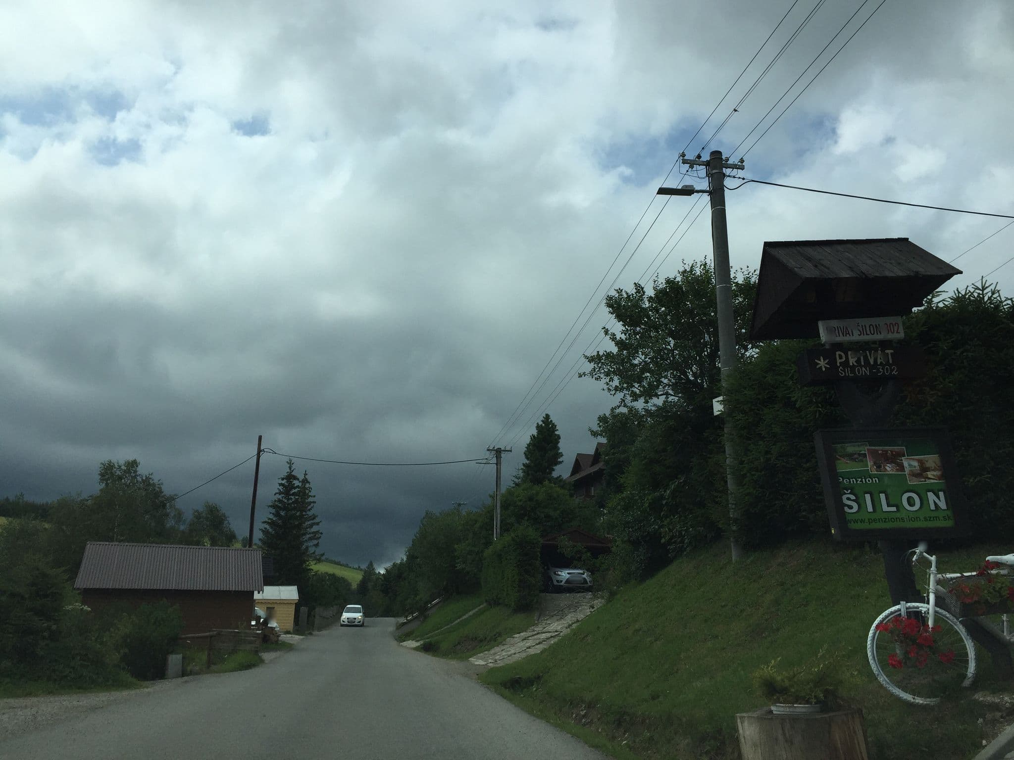 Street view near Privát Silon, Ždiar — © richlv (CC BY-SA · Mapillary)