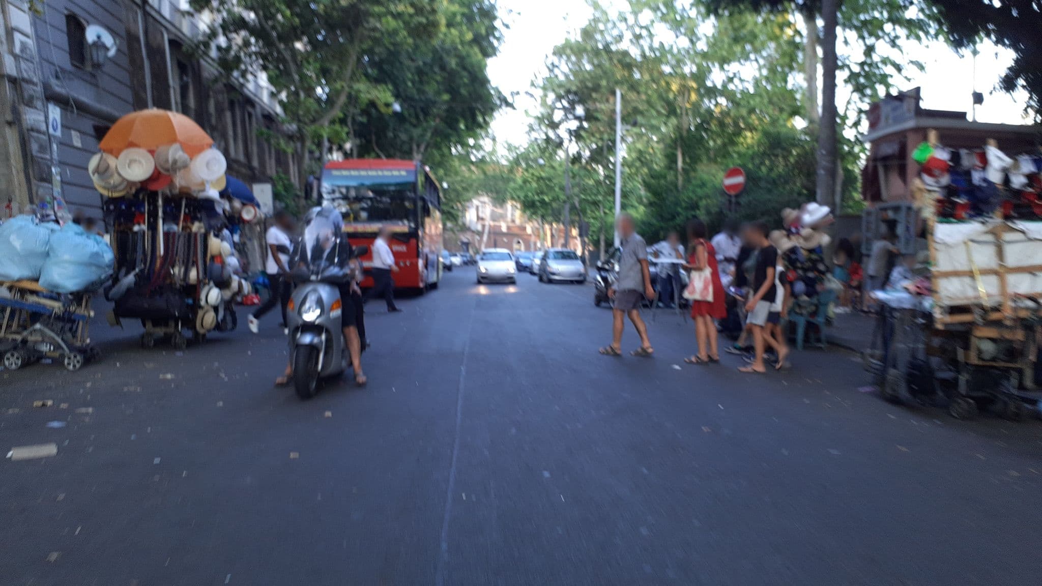 Street view near Duomo Bed & Breakfast, Catania — © agliatav (CC BY-SA · Mapillary)