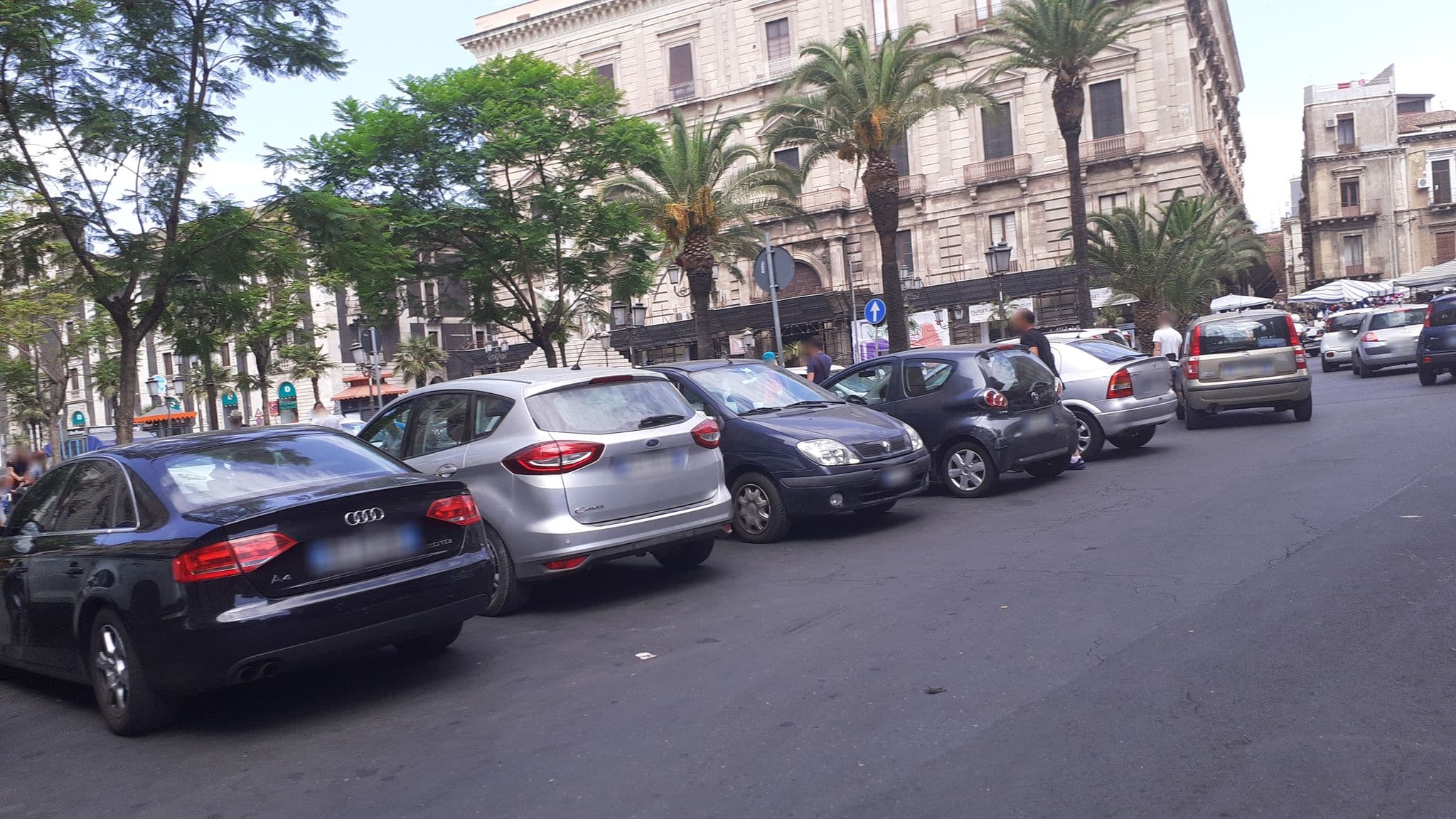 Street view near Bed & Breakfast Gianni e Lucia, Catania — © agliatav (CC BY-SA · Mapillary)