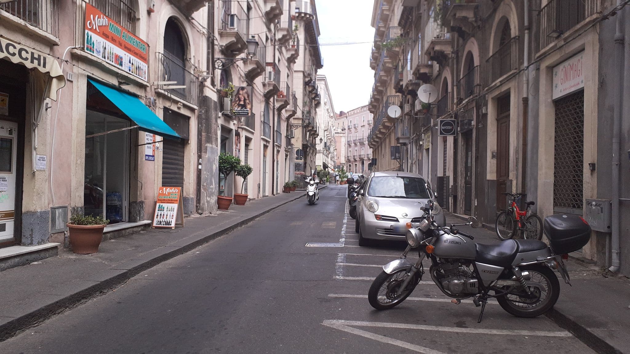 Street view near Fragalà Suite, Catania — © agliatav (CC BY-SA · Mapillary)