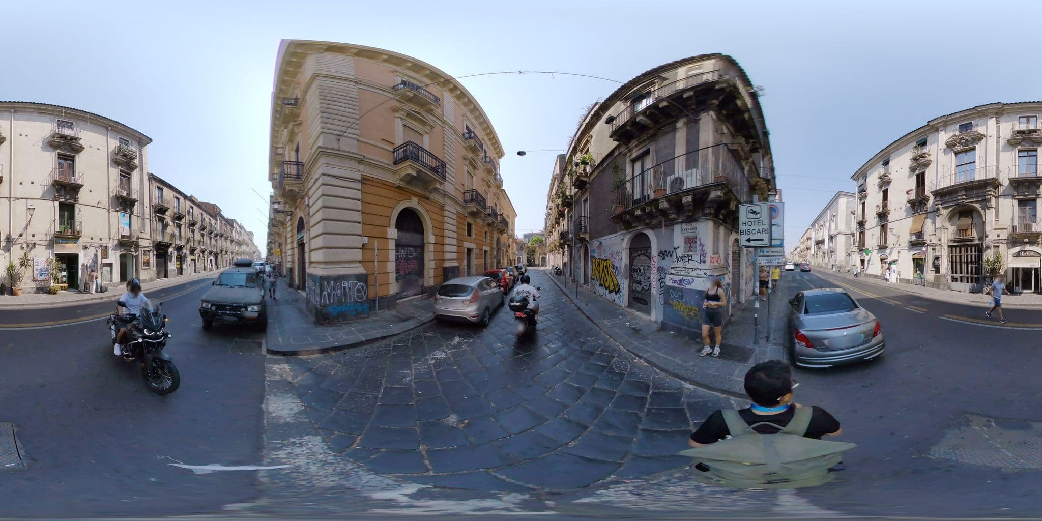 Street view near Vesta Apartments, Catania — © mapconcierge (CC BY-SA · Mapillary)
