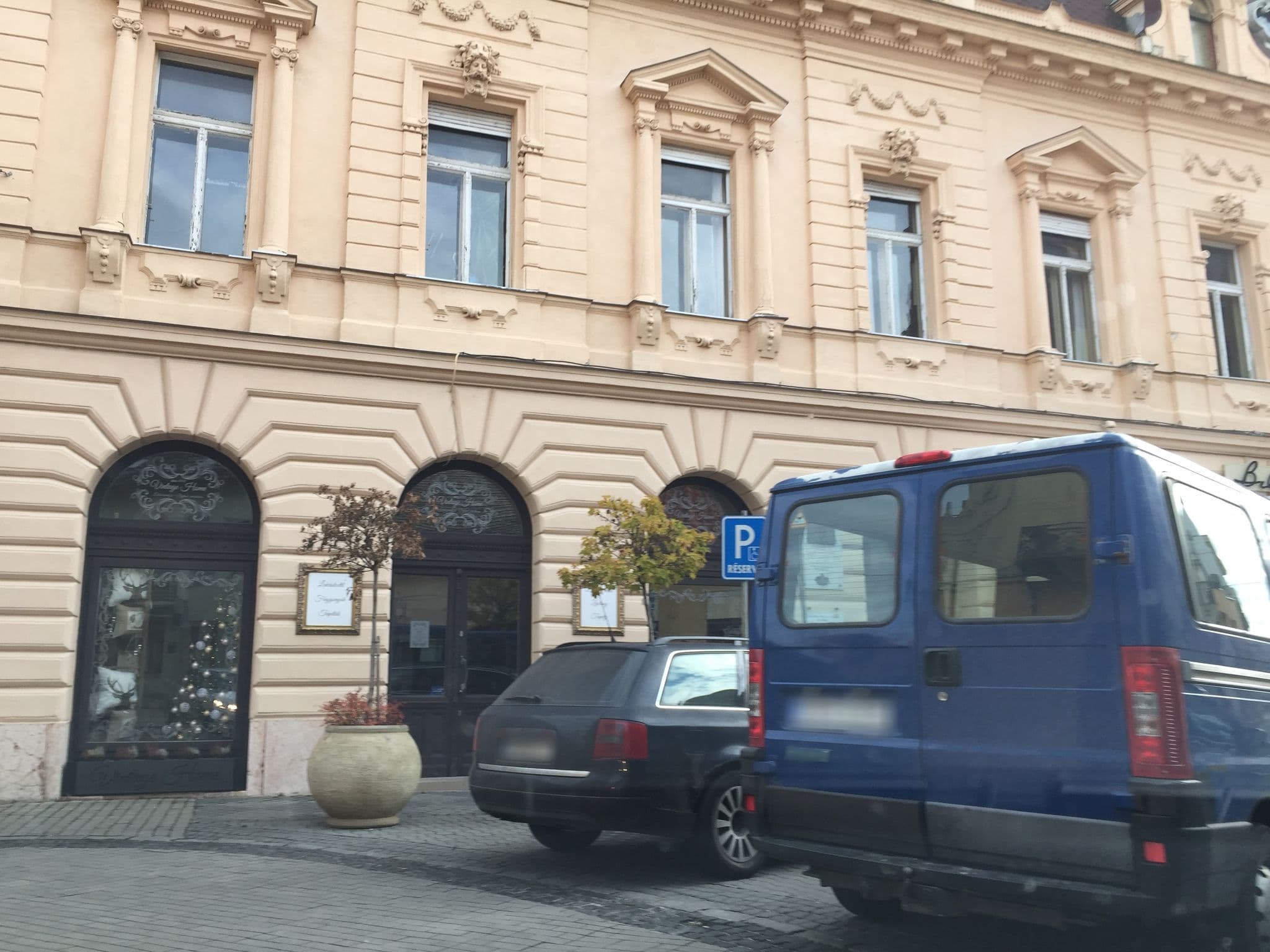 Street view near Penita Restaurant & Pension, Iža — © istefanos (CC BY-SA · Mapillary)