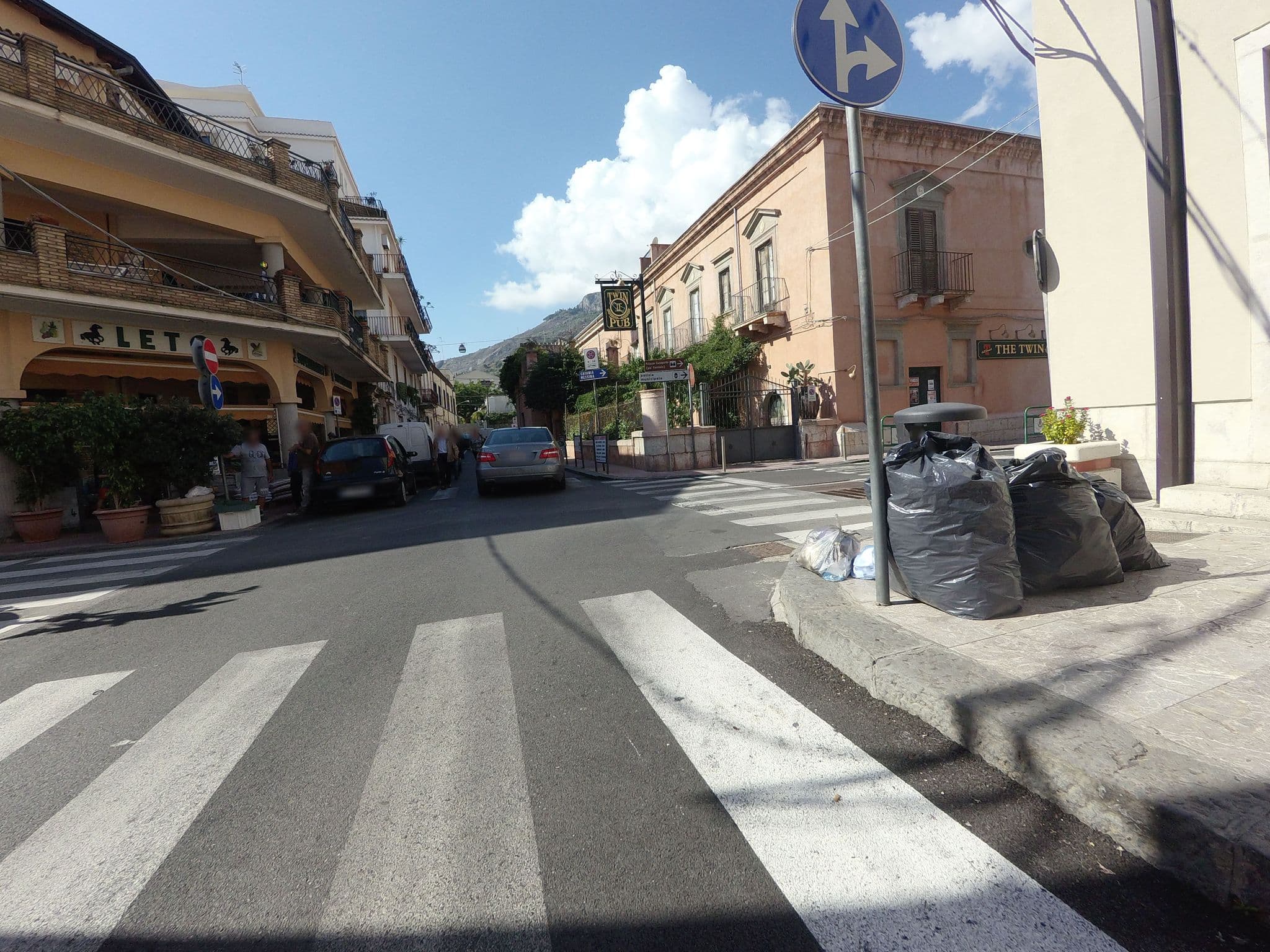 Street view near Appartamento Topazio, Letojanni — © posiki (CC BY-SA · Mapillary)