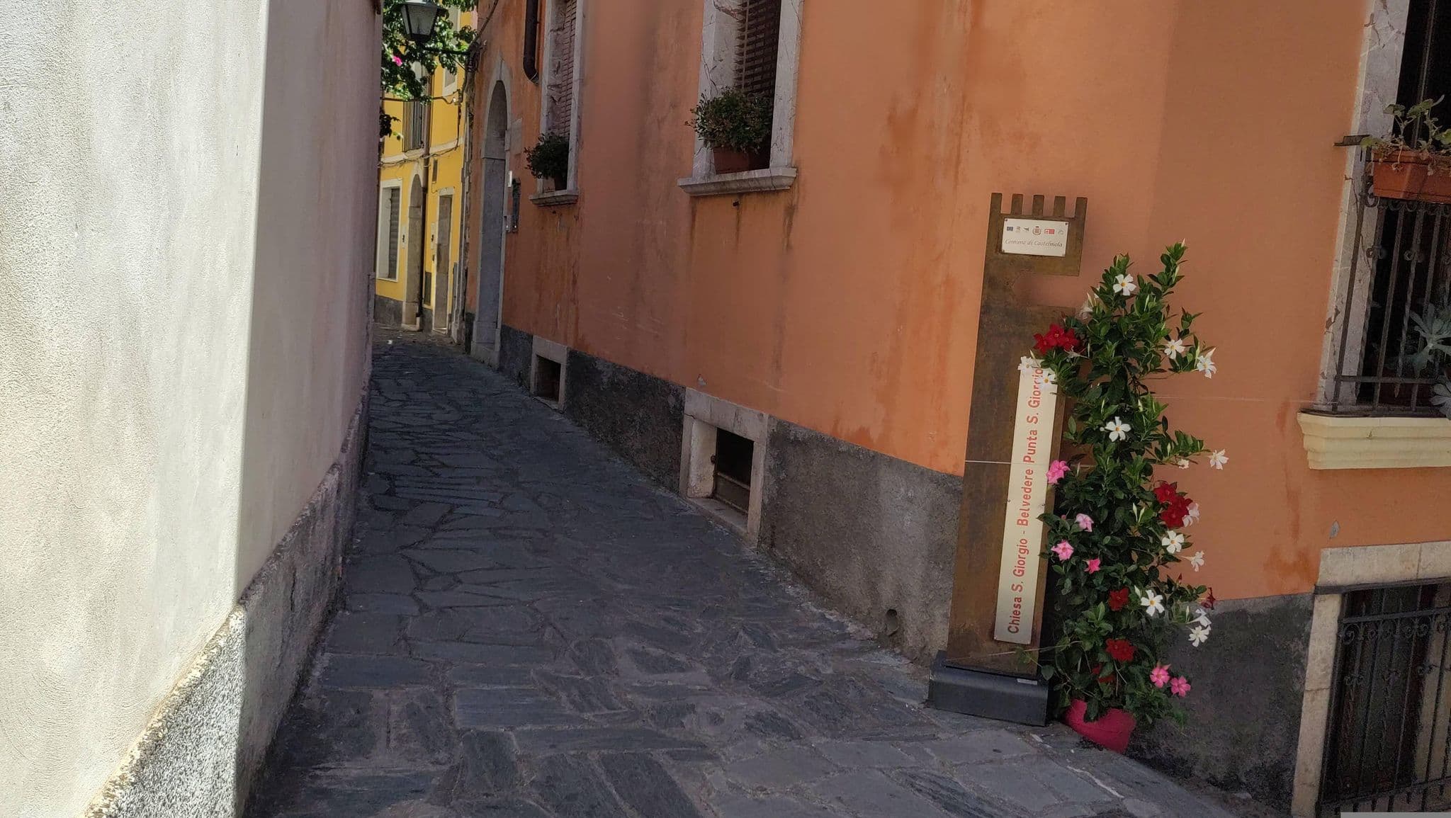 Street view near Casa Blandano, Taormina — © marcuscalabresus (CC BY-SA · Mapillary)