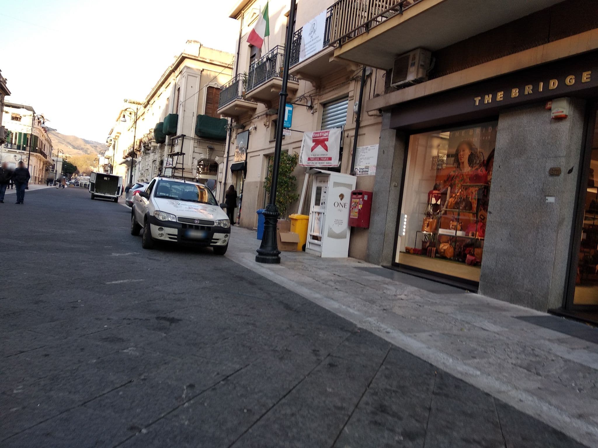 Street view near Luxury B&B, Reggio Calabria — © mircozorzo (CC BY-SA · Mapillary)