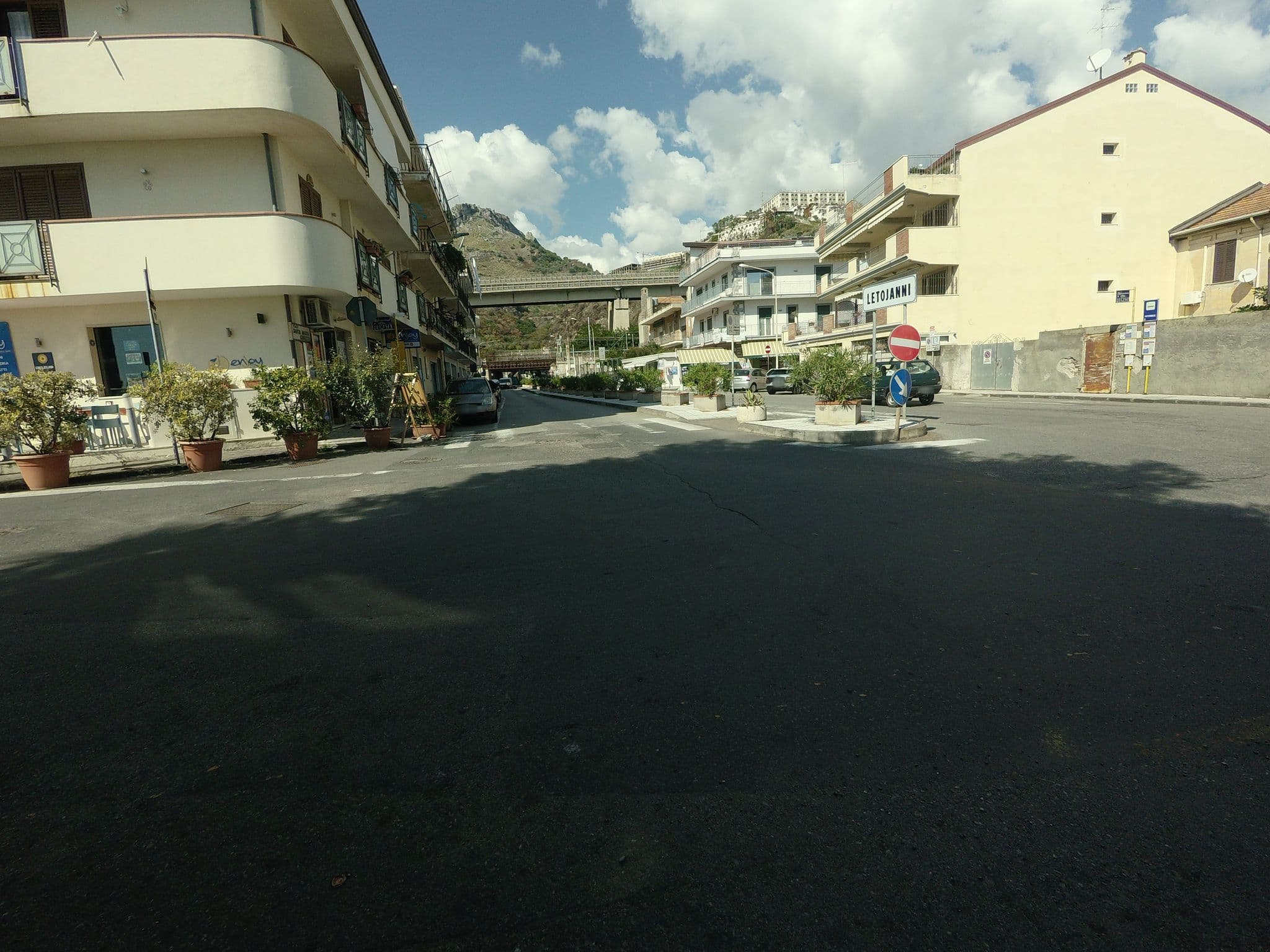 Street view near Taormina Beach House, Letojanni — © posiki (CC BY-SA · Mapillary)