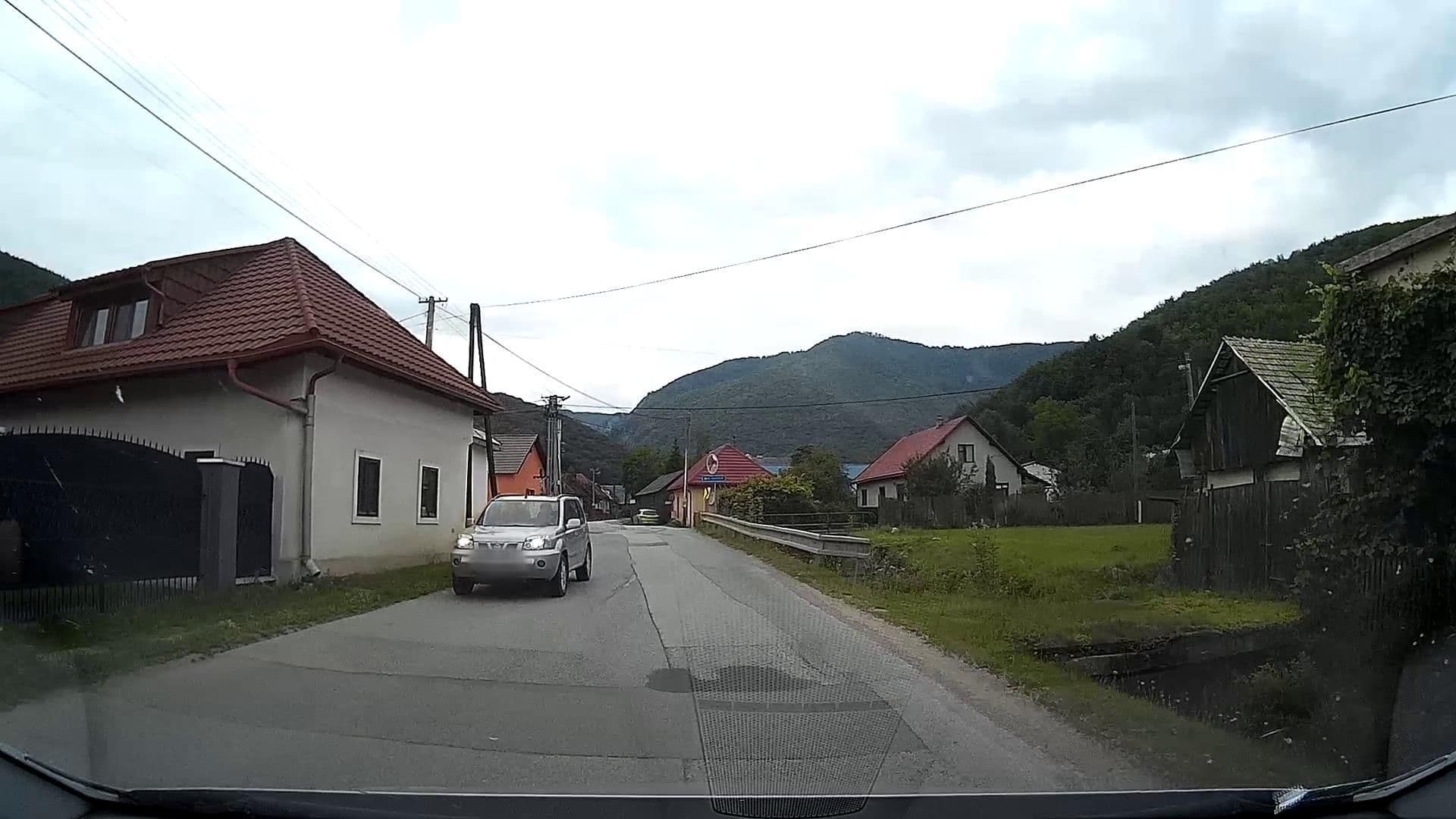 Street view near Lykovec, Revúca — © teamwork (CC BY-SA · Mapillary)