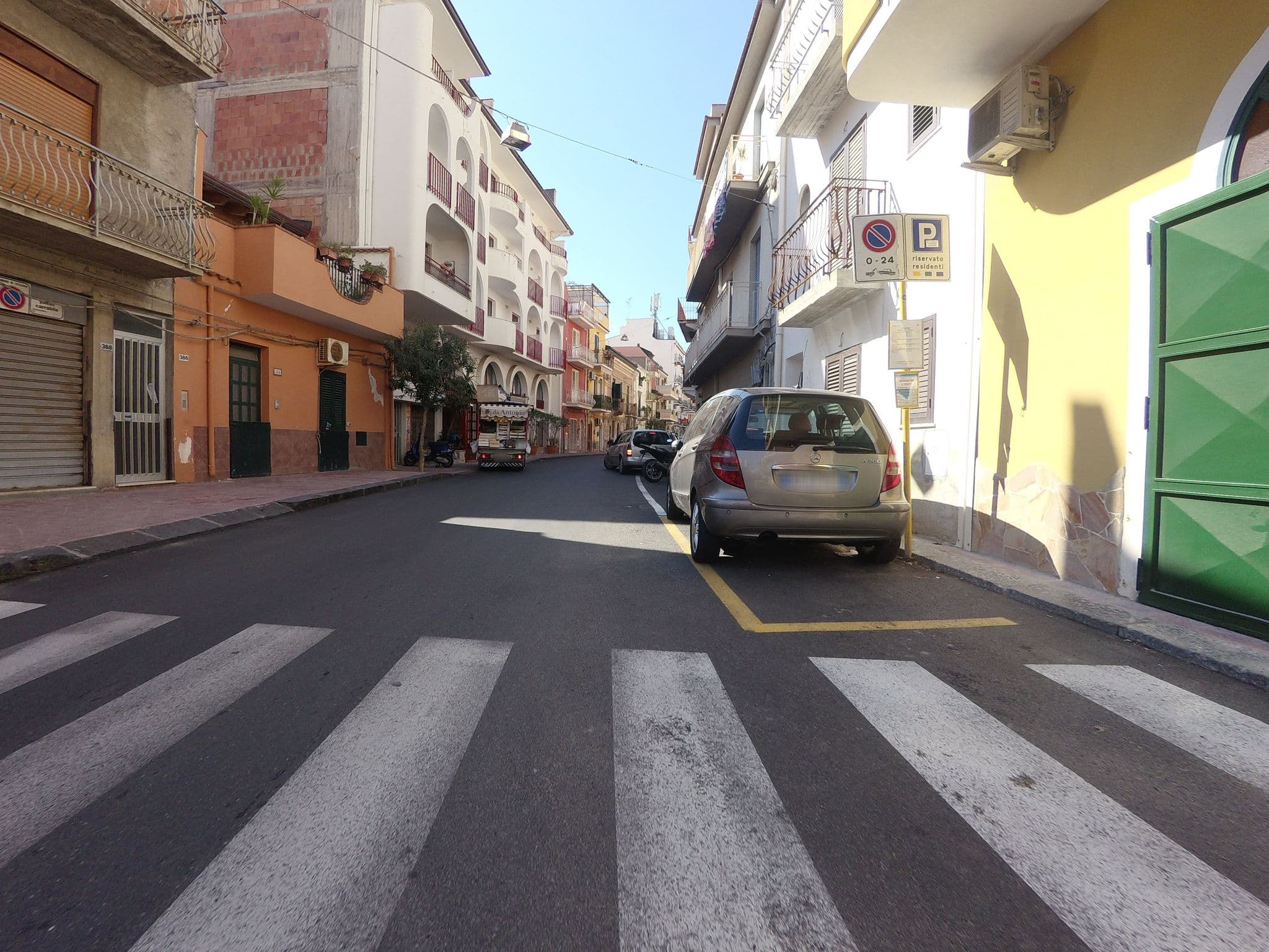 Street view near Radius Solis domus, Letojanni — © posiki (CC BY-SA · Mapillary)