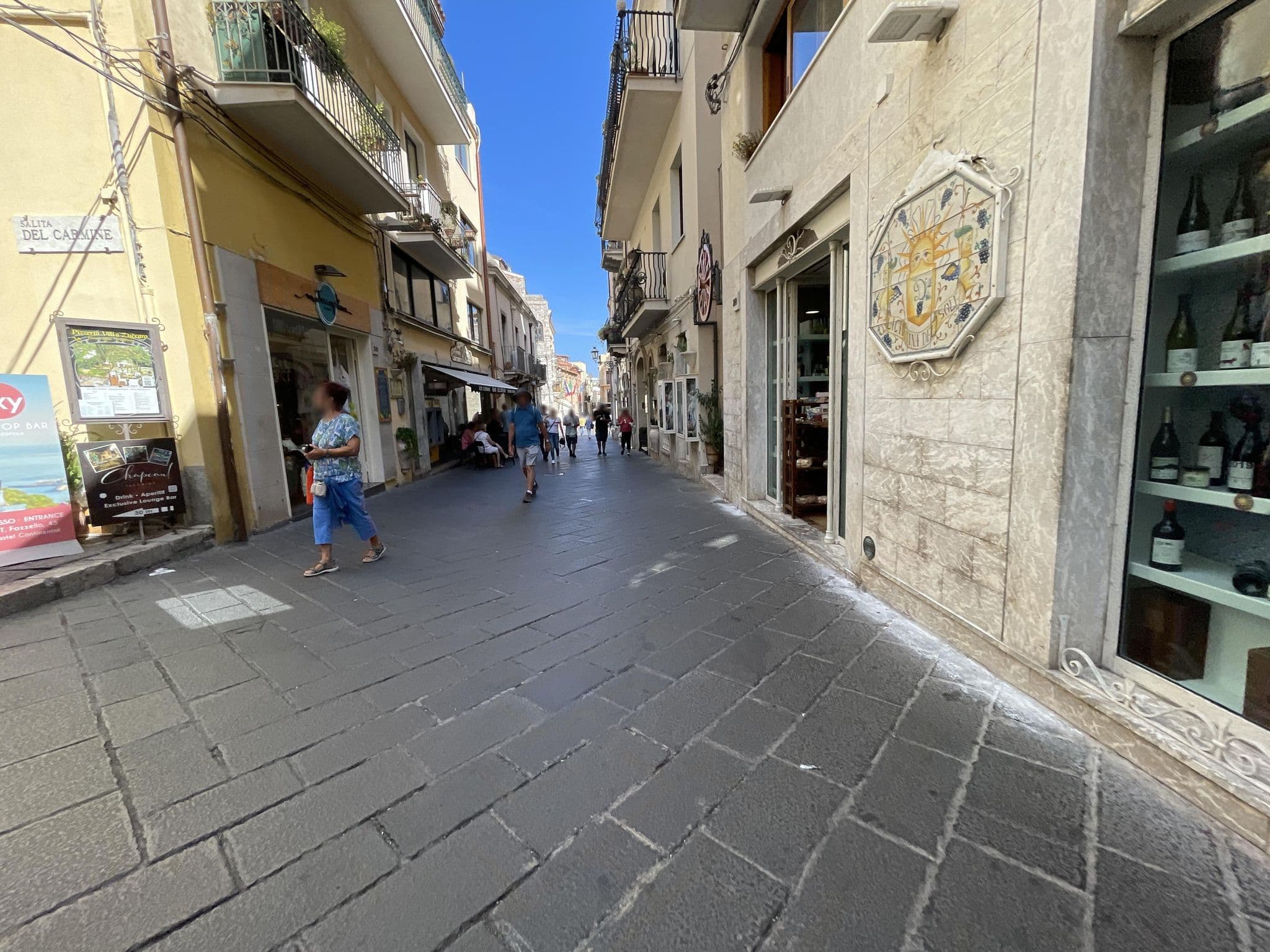 Street view near Taomau-Clock, Taormina — © asturksever (CC BY-SA · Mapillary)
