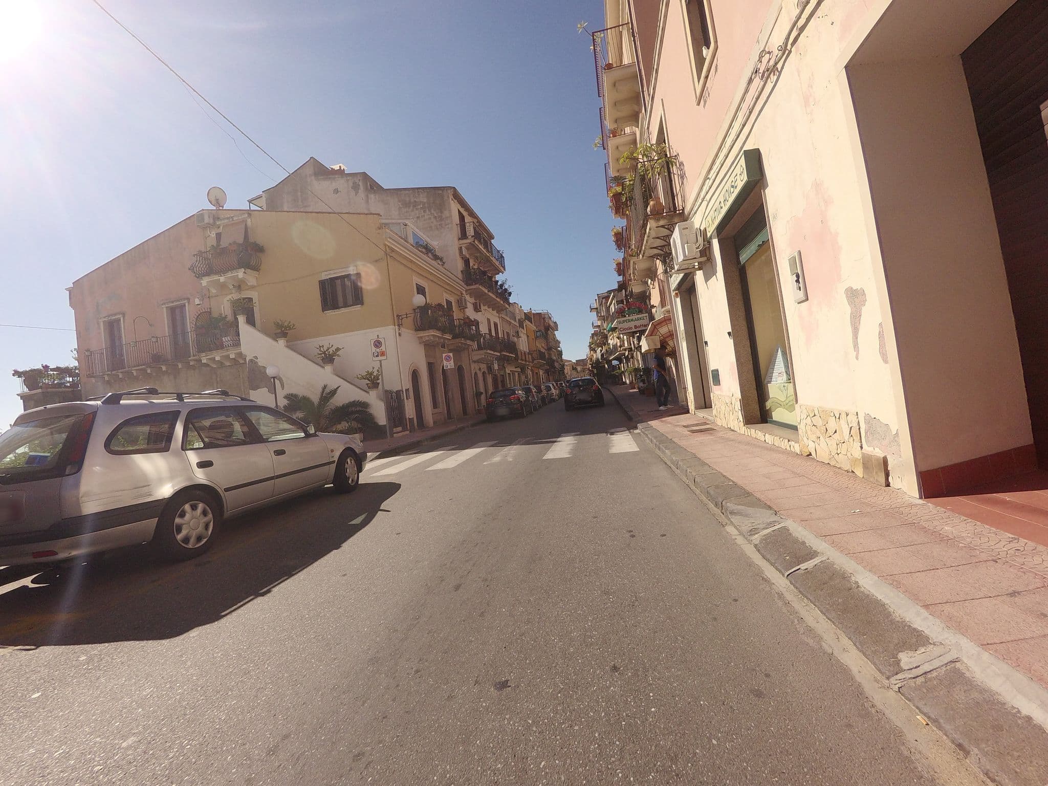 Street view near Appartamento sul mare, Giardini-Naxos — © posiki (CC BY-SA · Mapillary)