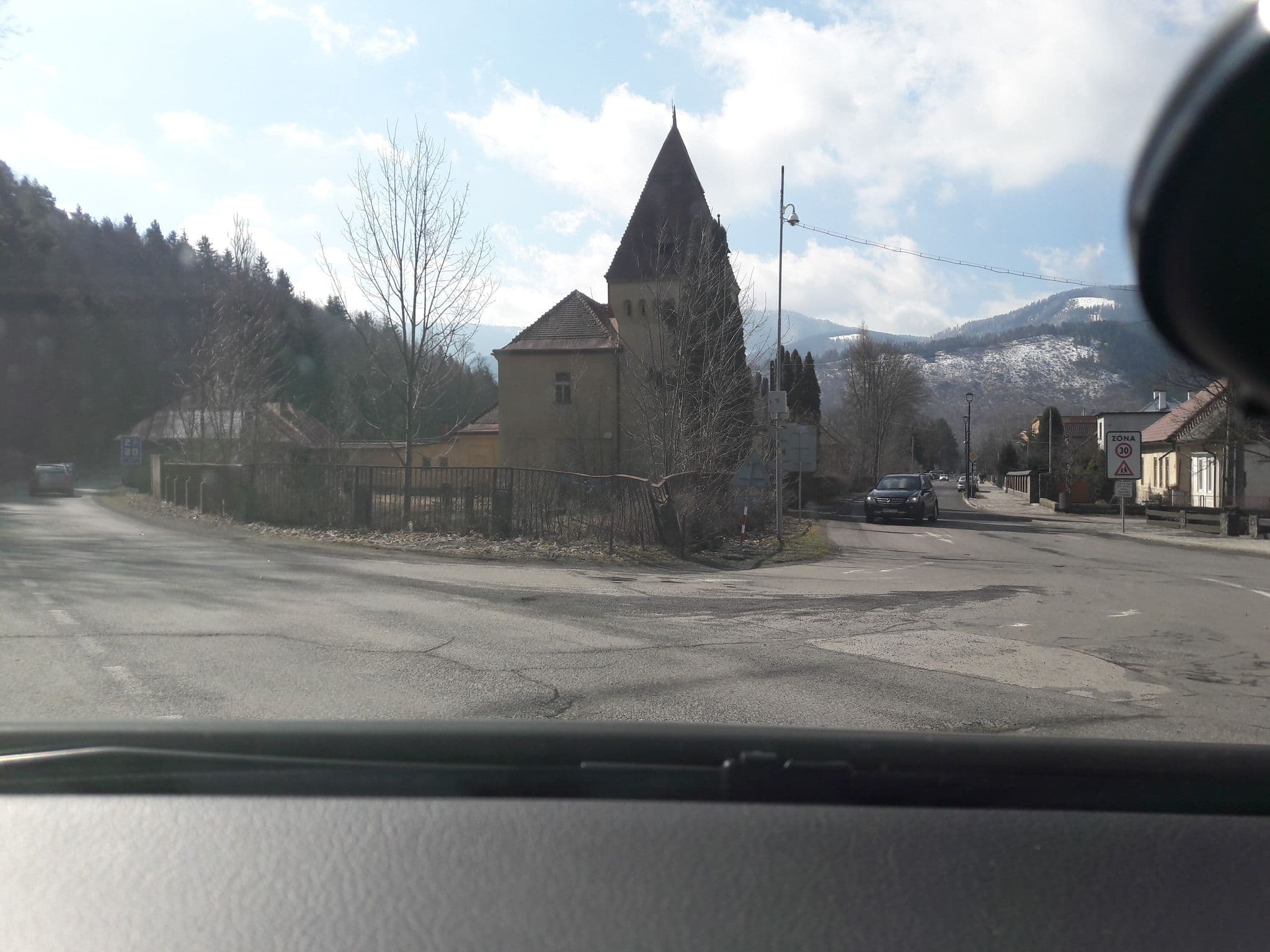Street view near Penzion pod Skalou, Liptovský Hrádok — © durko_freemap (CC BY-SA · Mapillary)
