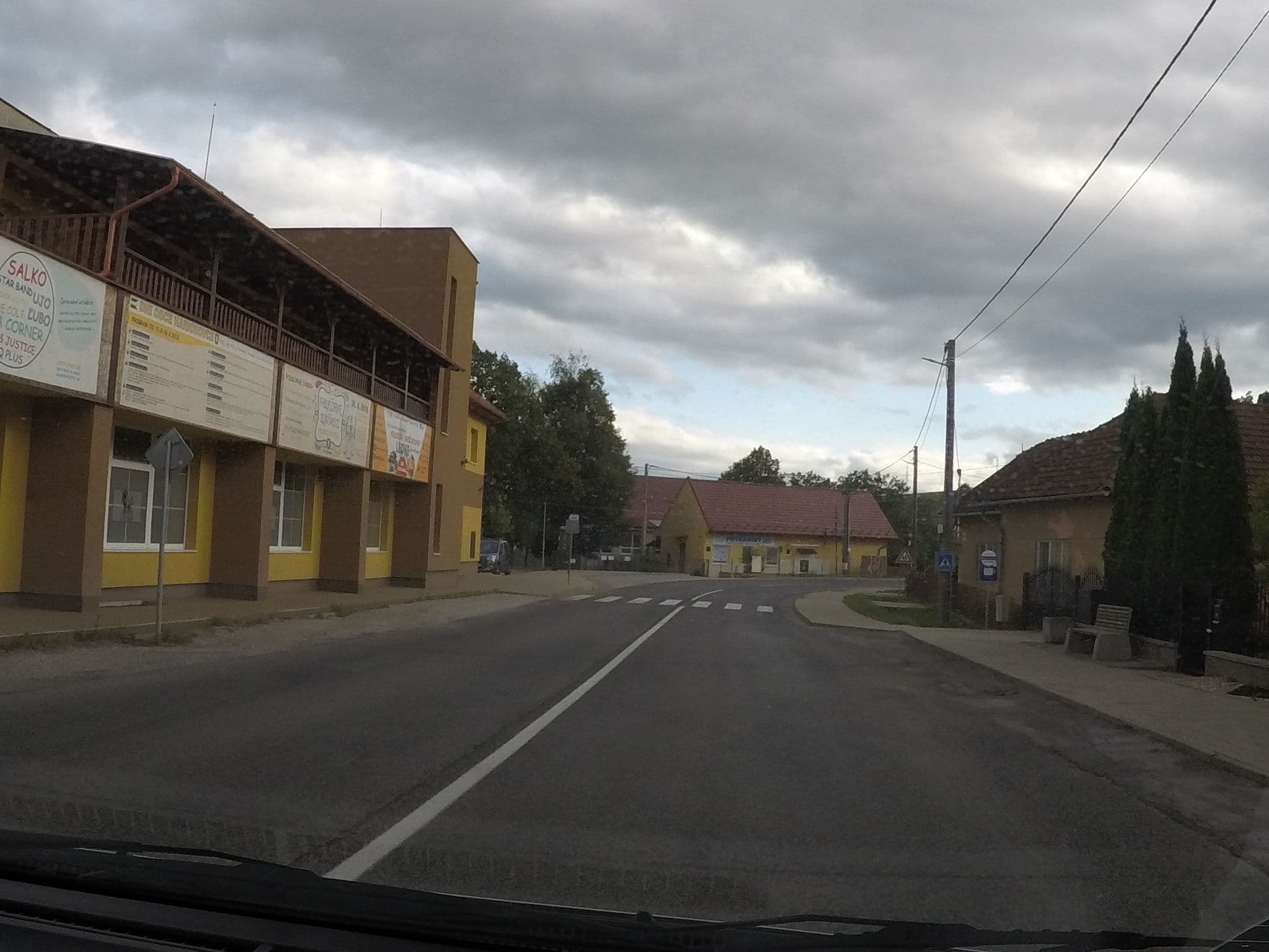 Street view near Zlatý drak, Harichovce — © brano (CC BY-SA · Mapillary)