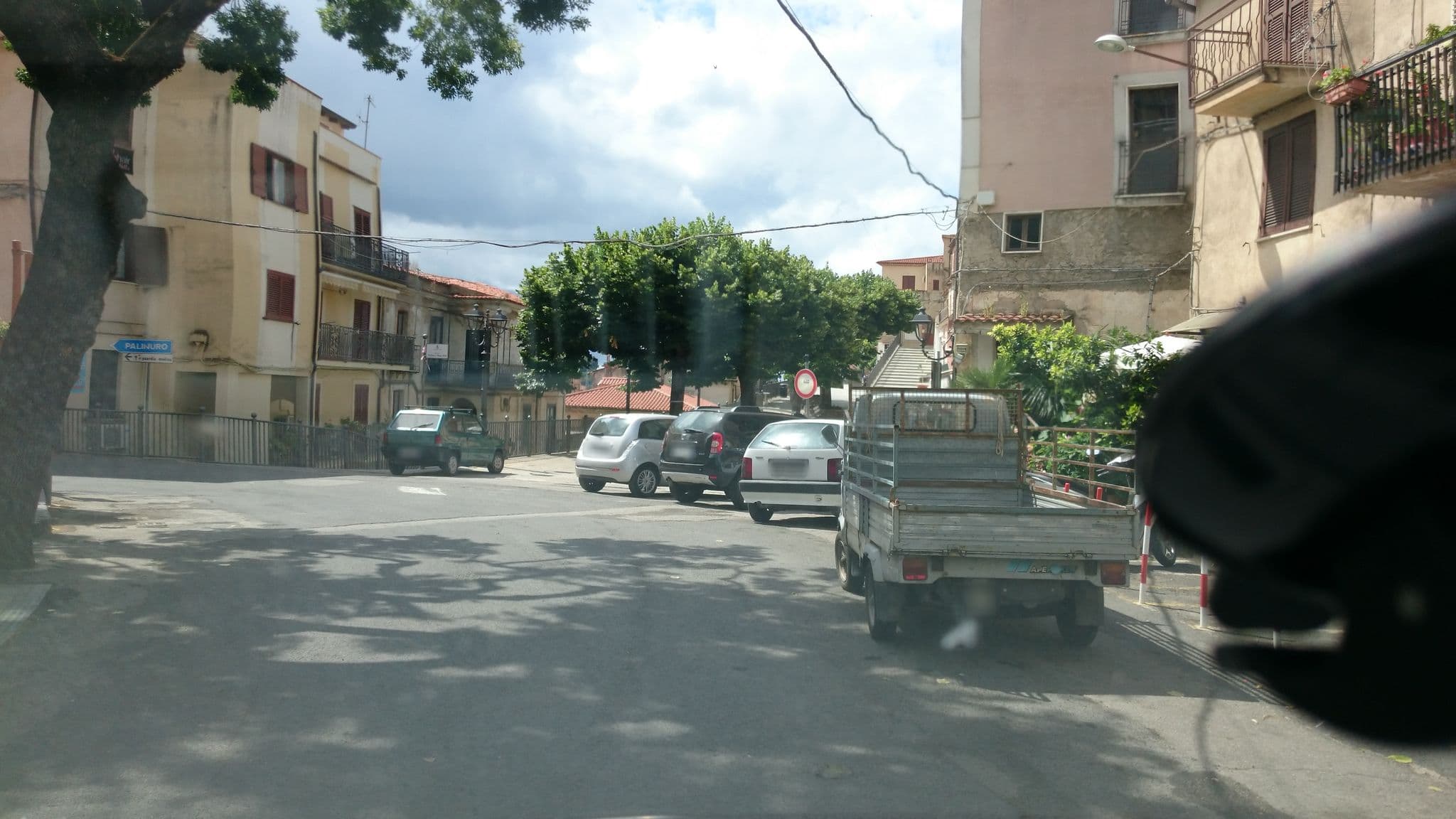 Street view near Villaggio Club La Marée, Ascea — © didix3 (CC BY-SA · Mapillary)