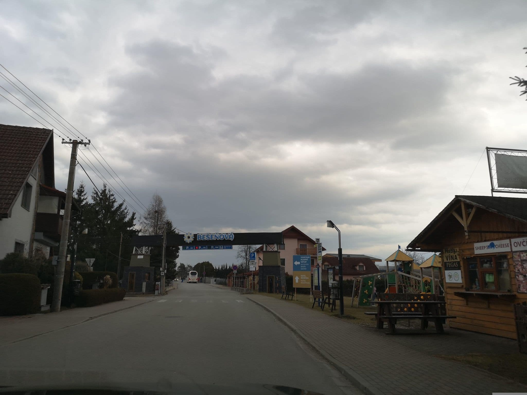 Street view near Privát Maja, Lúčky — © moon4 (CC BY-SA · Mapillary)