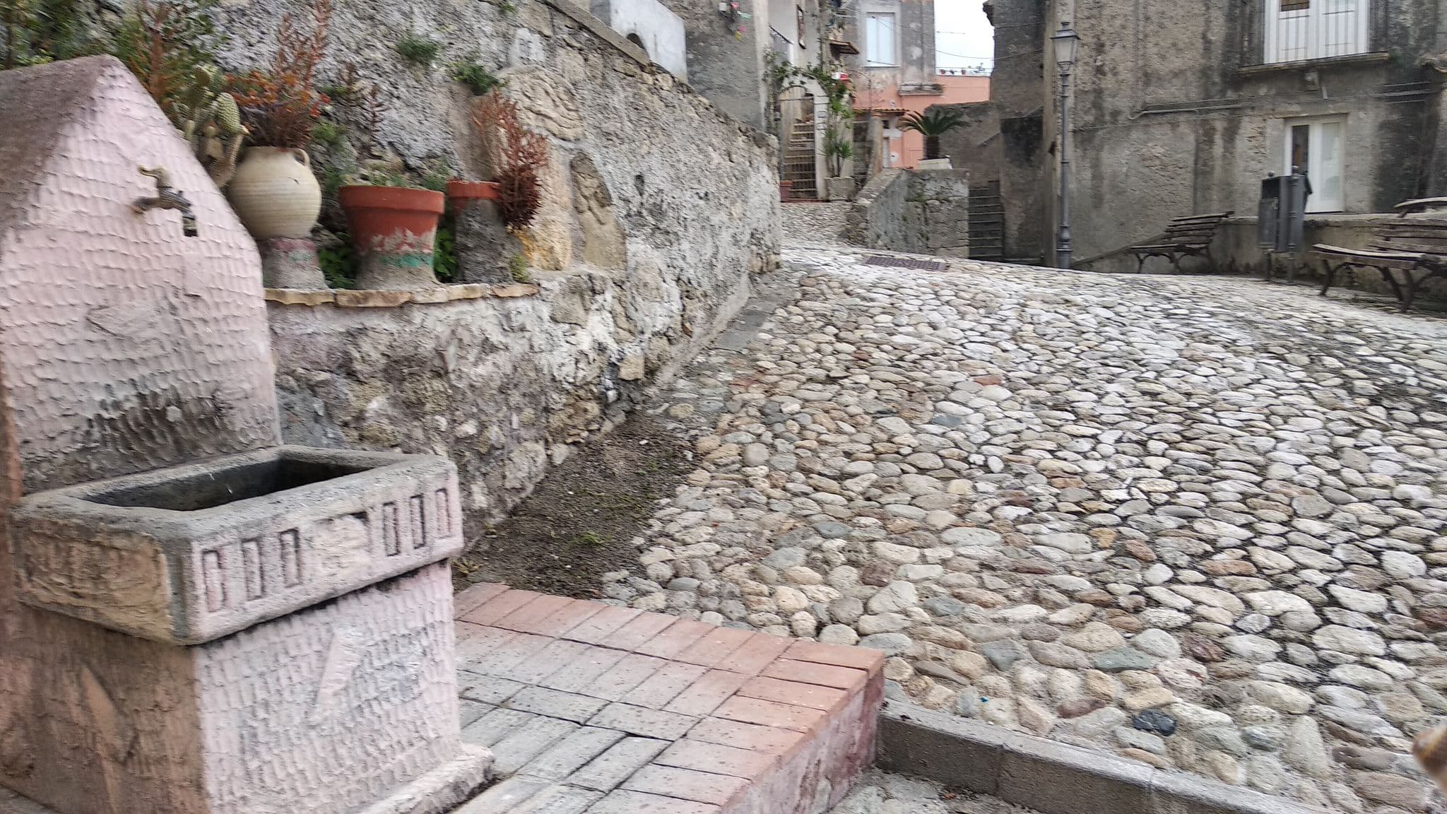 Street view near Alla Chiazzetta, Amantea — © mircozorzo (CC BY-SA · Mapillary)
