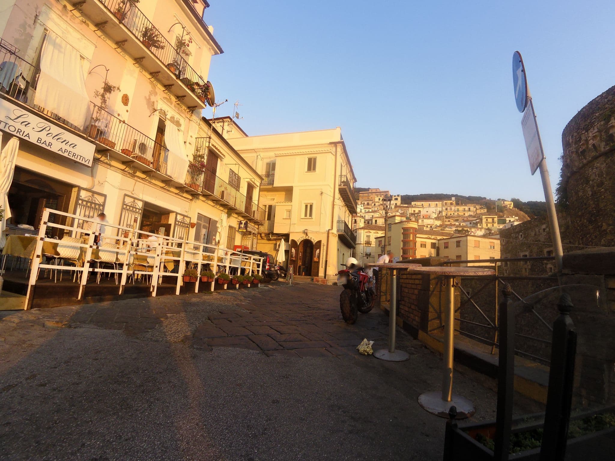 Street view near Murat Guesthouse, Pizzo — © marcuscalabresus (CC BY-SA · Mapillary)