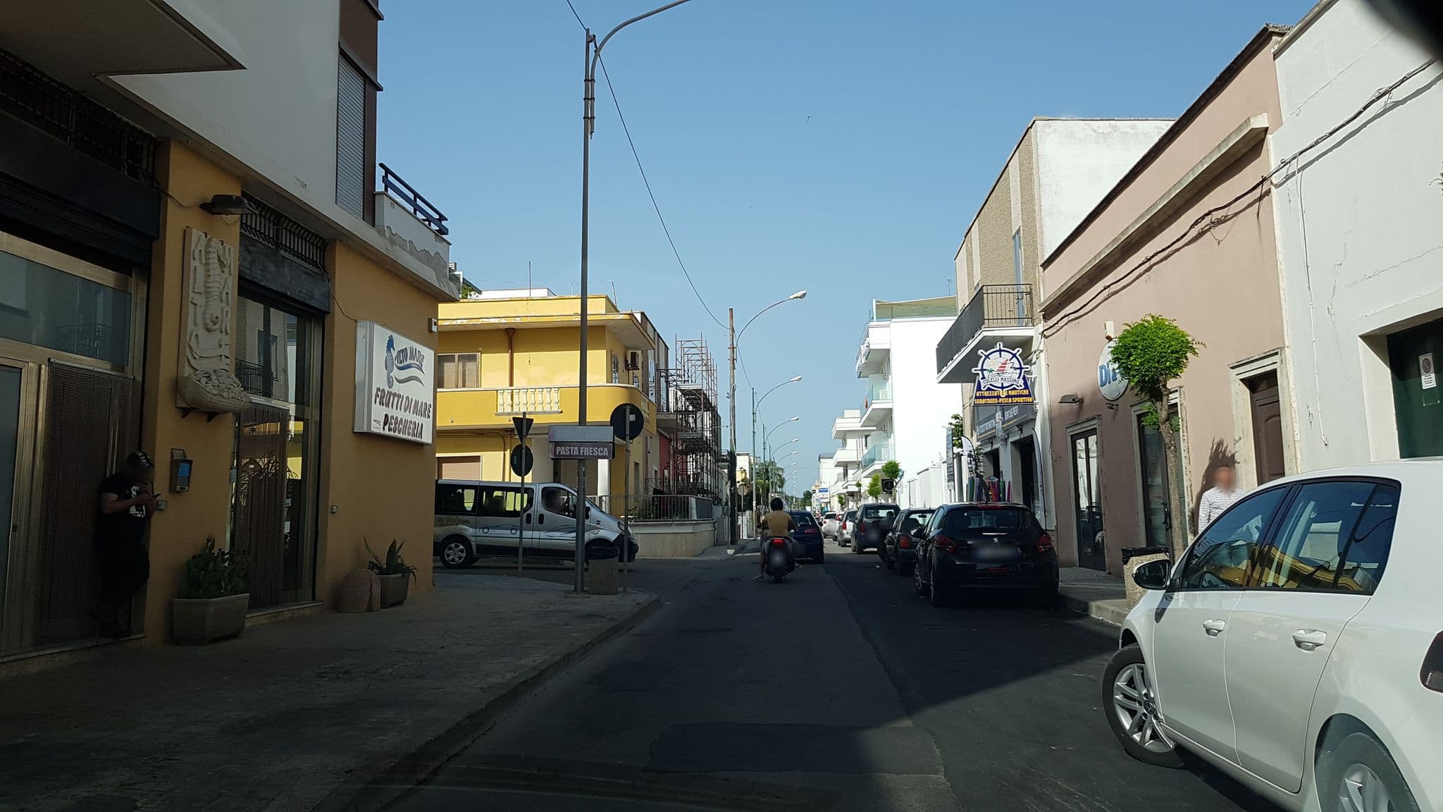 Street view near Palazzo Primavera, Porto Cesareo — © ale_zena_it (CC BY-SA · Mapillary)