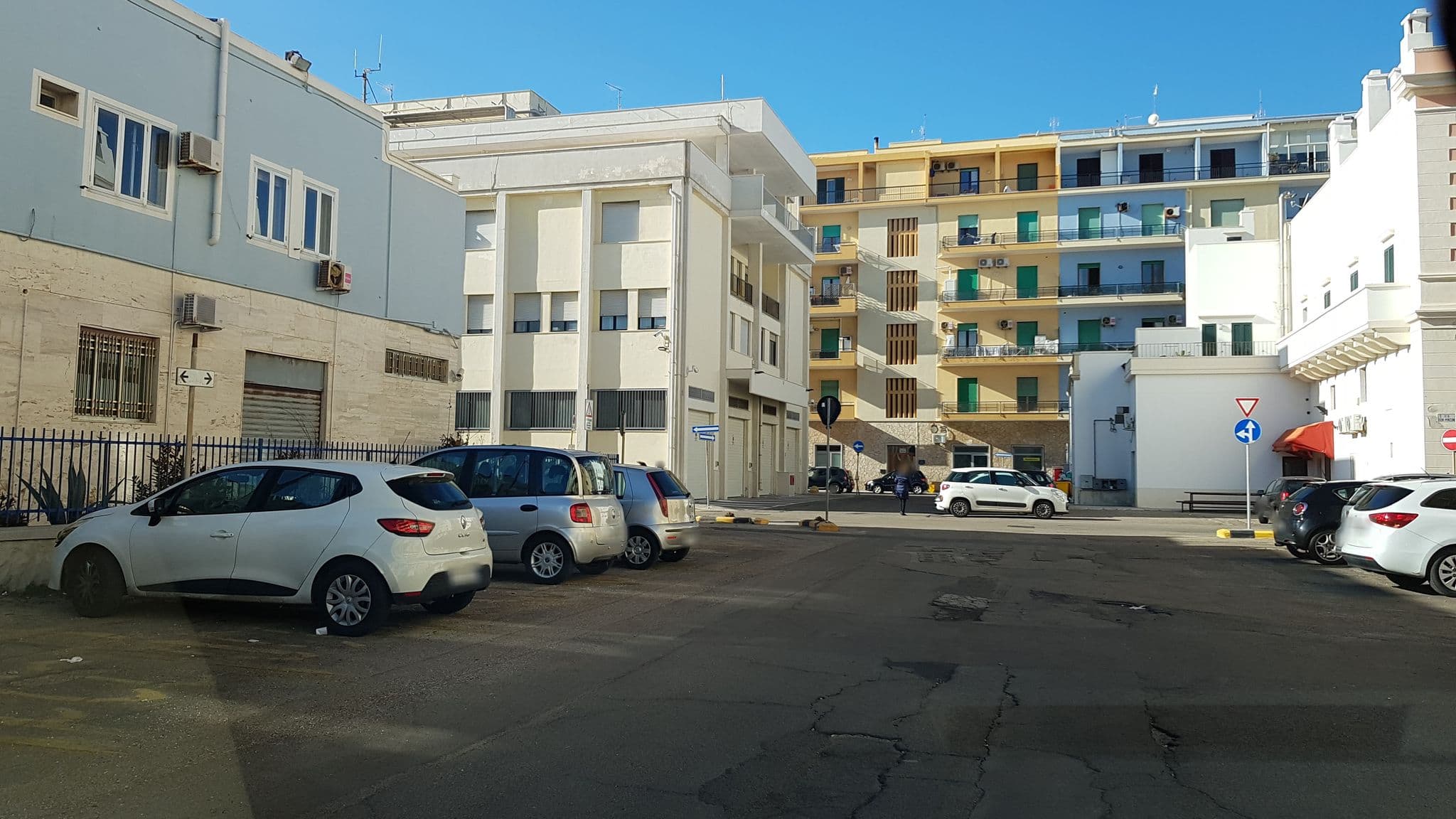 Street view near B&B I Due Mari, Gallipoli — © ale_zena_it (CC BY-SA · Mapillary)