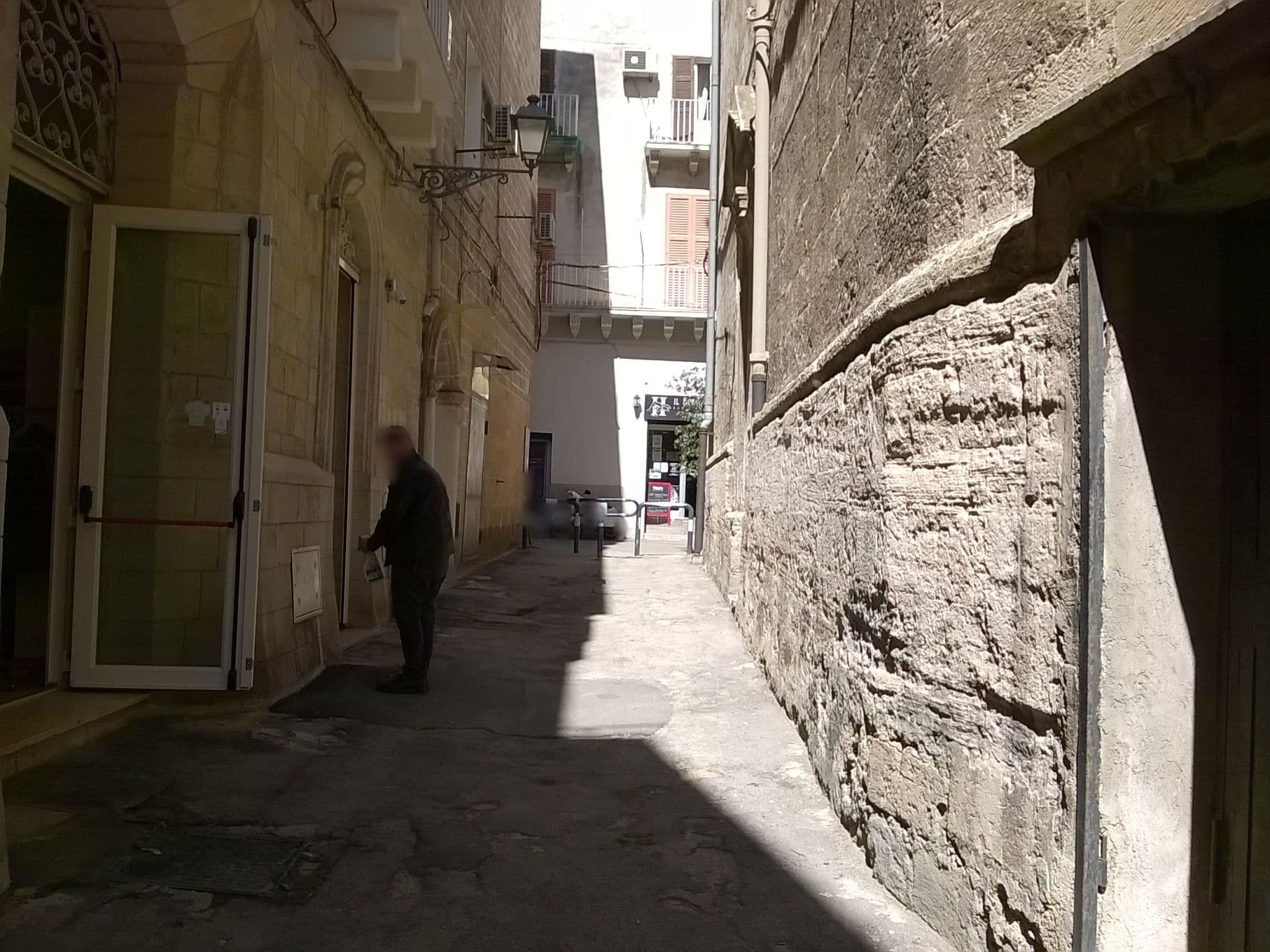 Street view near B&B Buonanotte Margherita, Taranto — © giantar (CC BY-SA · Mapillary)