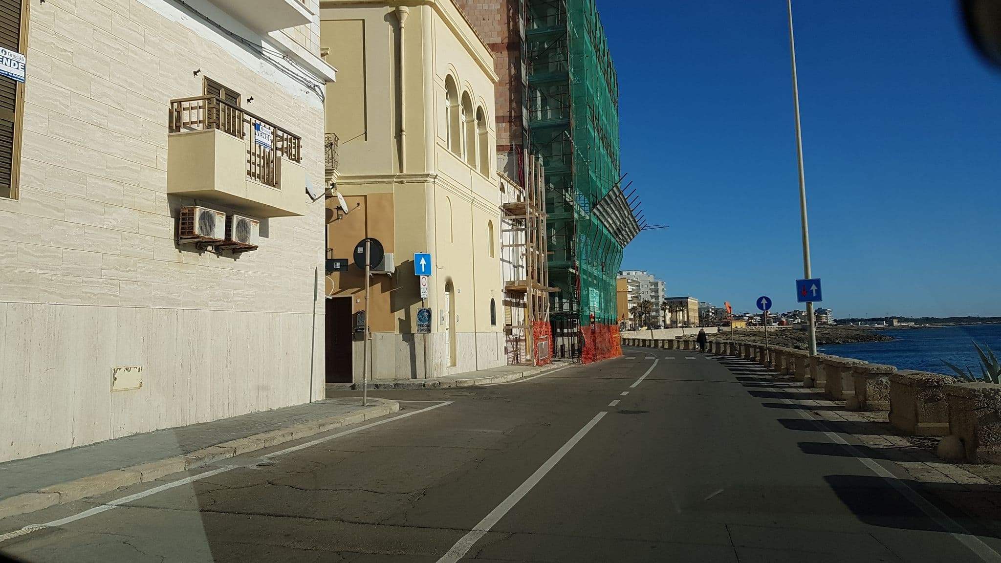 Street view near Casa Camilla e Alberto, Gallipoli — © ale_zena_it (CC BY-SA · Mapillary)