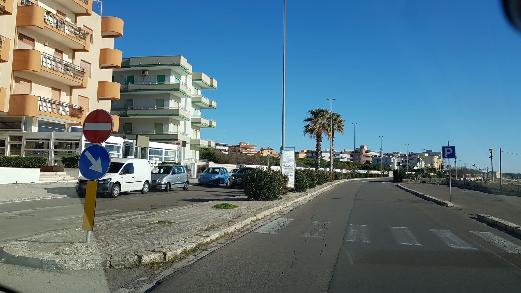 Street view near B&B Zenit, Gallipoli — © ale_zena_it (CC BY-SA · Mapillary)