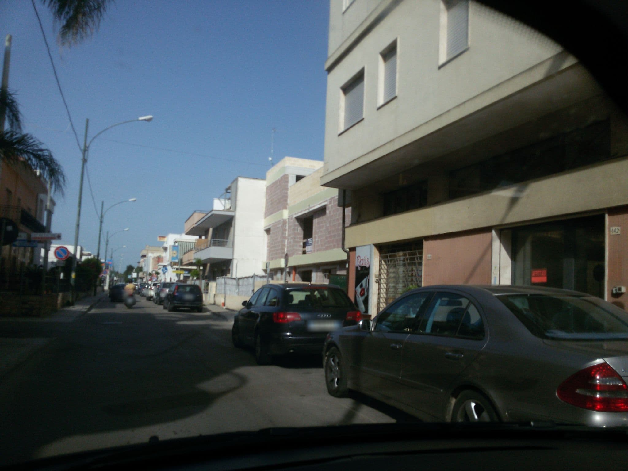 Street view near Vie En Rose, Porto Cesareo — © ale_zena_it (CC BY-SA · Mapillary)
