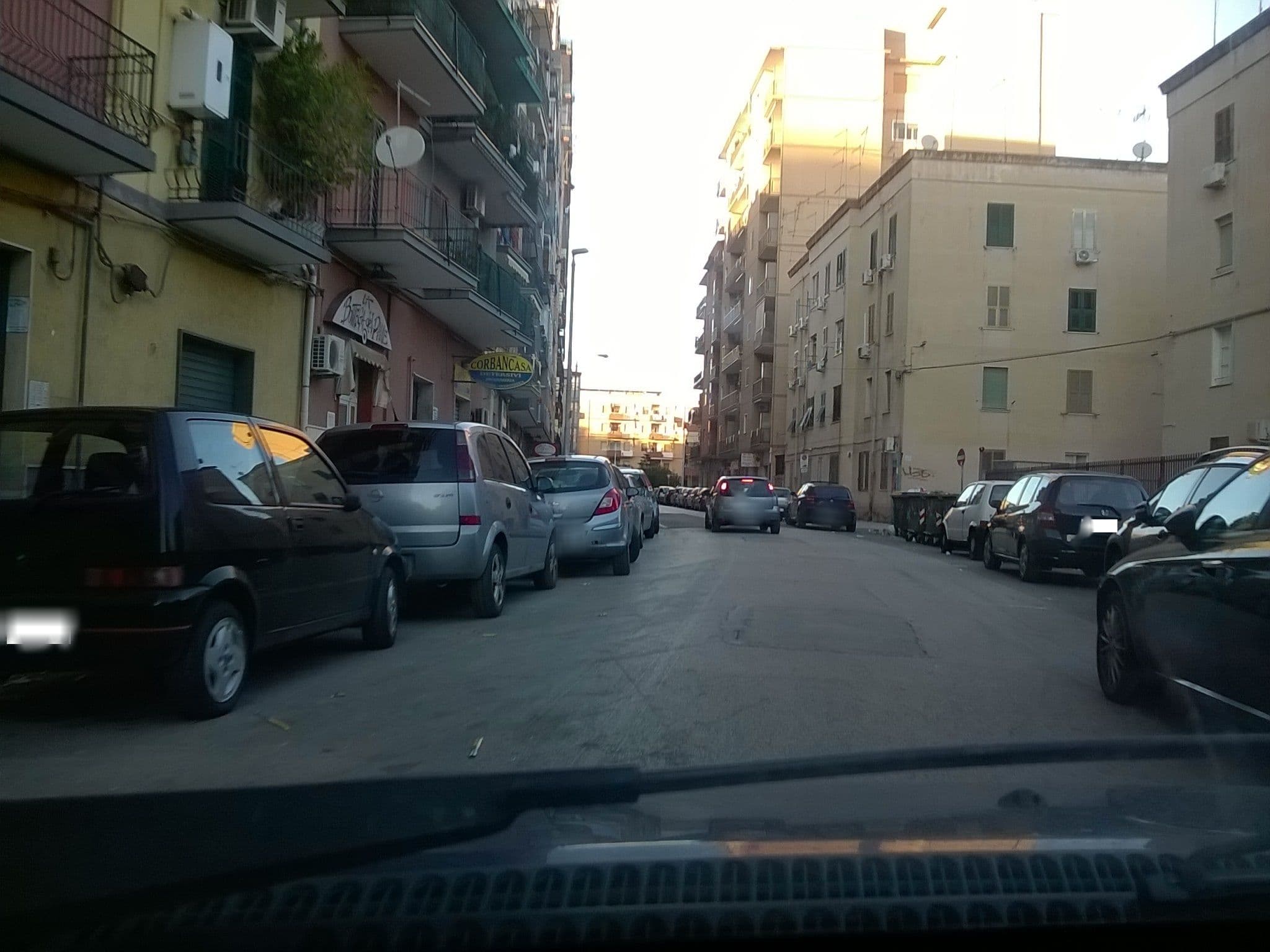 Street view near Suite Stefanelli, Taranto — © giantar (CC BY-SA · Mapillary)