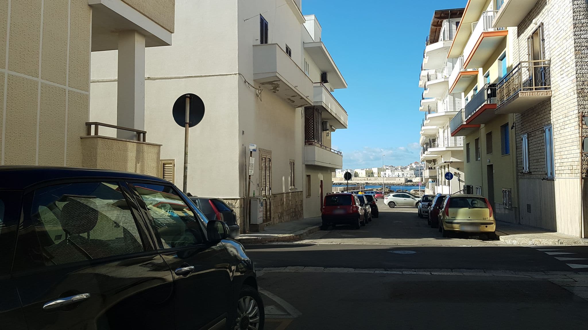 Street view near B&B Lumgomare, Gallipoli — © ale_zena_it (CC BY-SA · Mapillary)