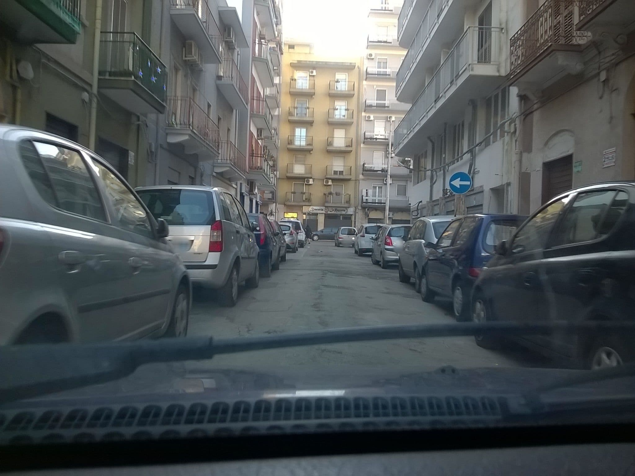 Street view near B&B Taras, Taranto — © giantar (CC BY-SA · Mapillary)
