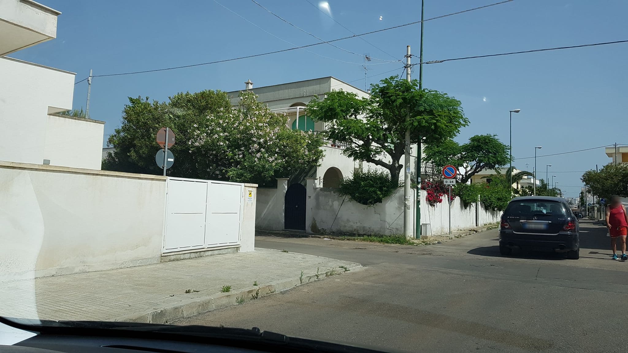 Street view near Villa Teresa Maria, Porto Cesareo — © ale_zena_it (CC BY-SA · Mapillary)