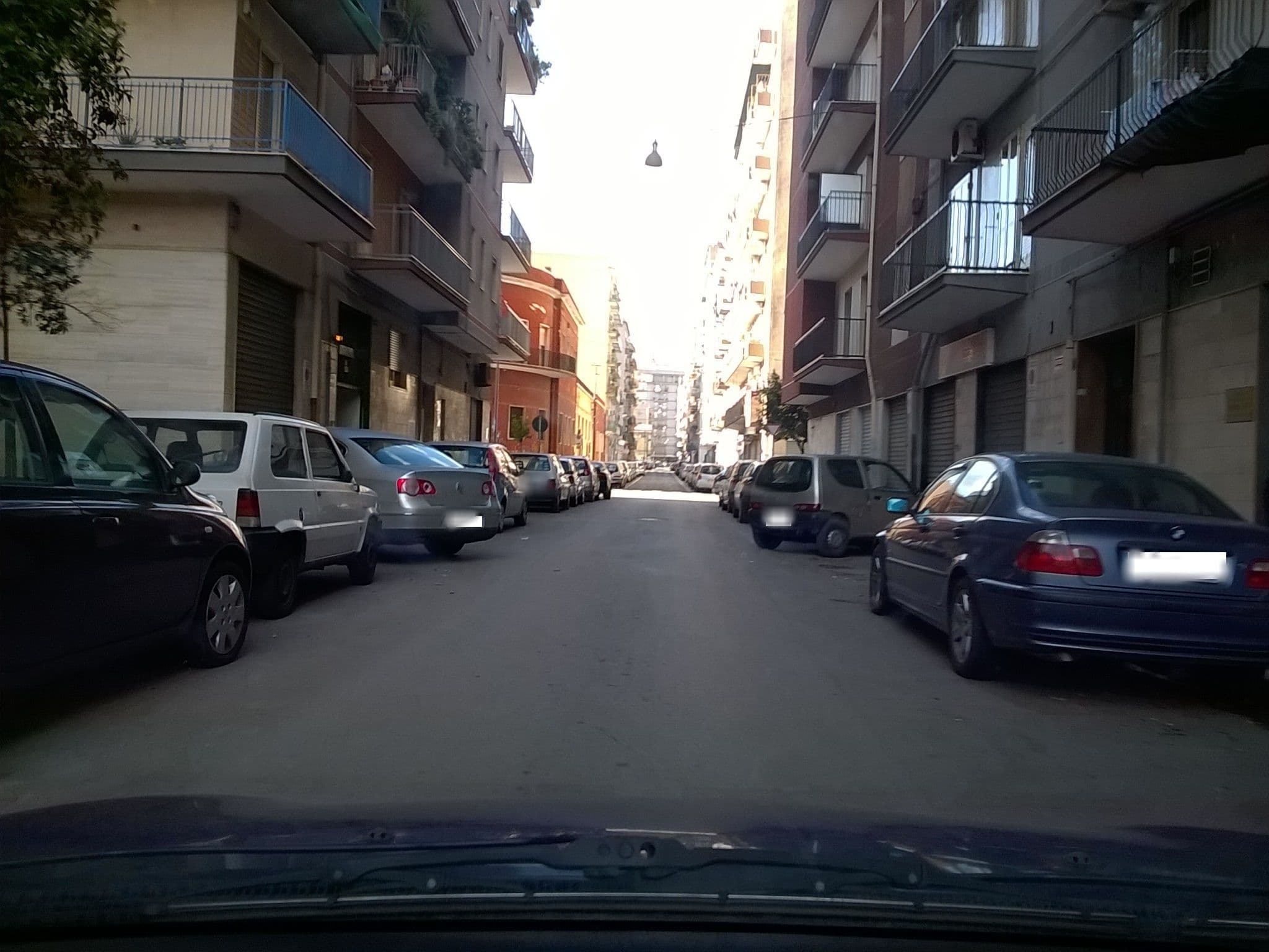 Street view near Al Chiaro di Luna, Taranto — © giantar (CC BY-SA · Mapillary)