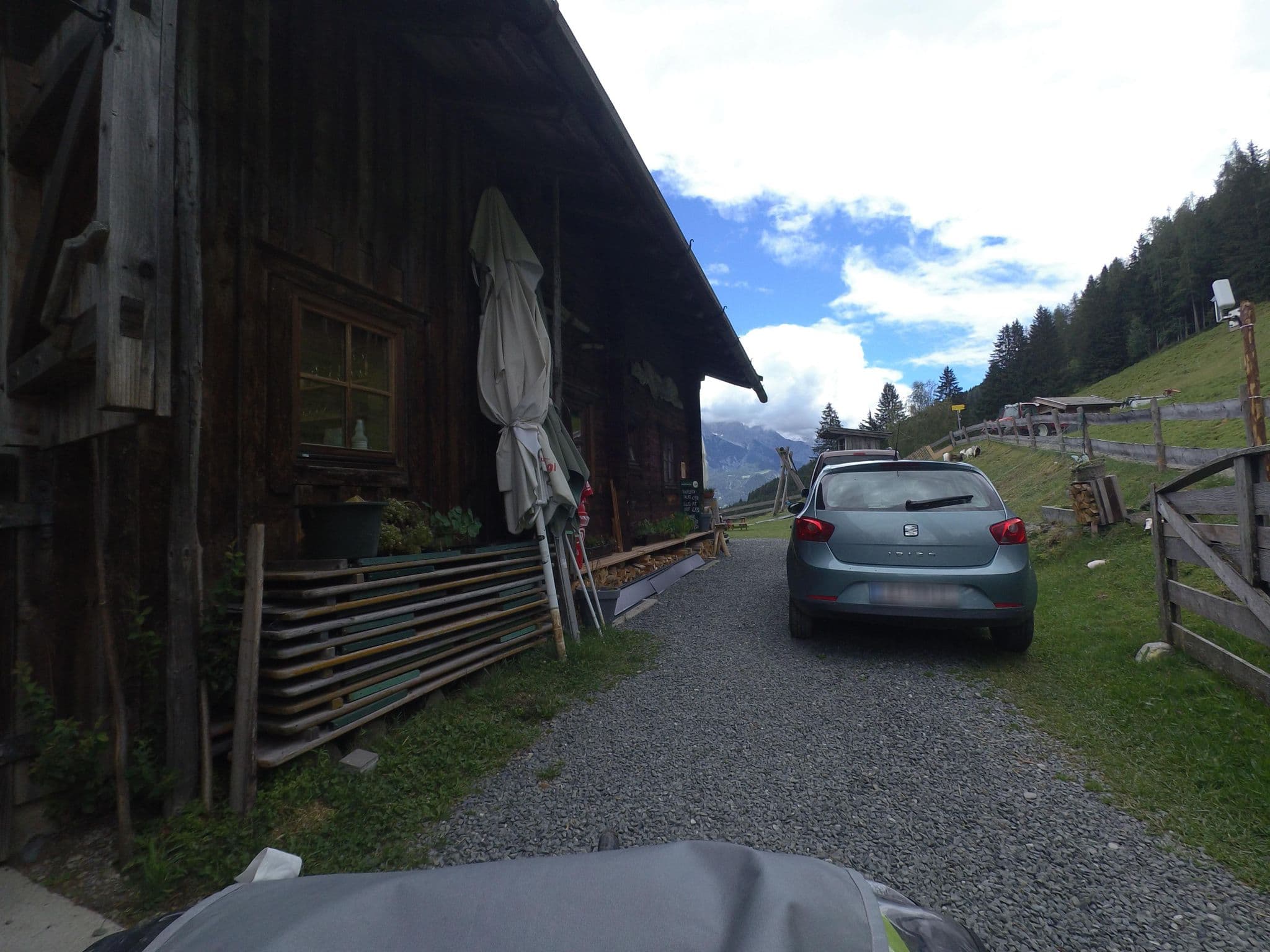 Street view near Sinnlehen Alm, Saalfelden am Steinernen Meer — © schermy_at (CC BY-SA · Mapillary)