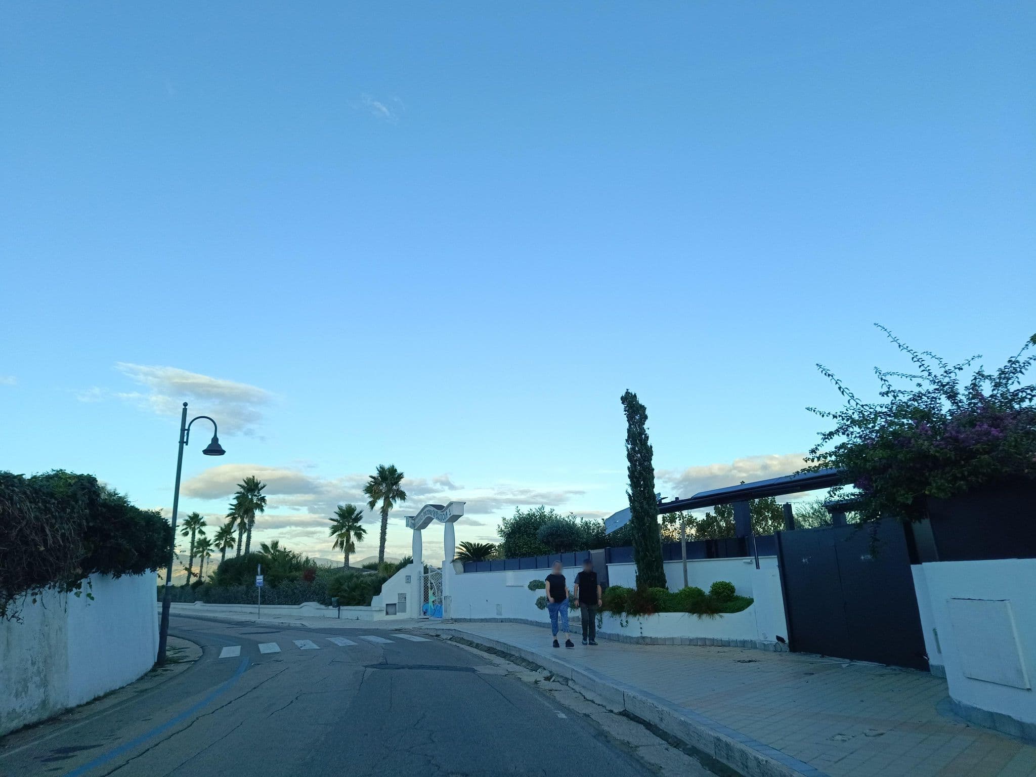 Street view near Hotel Ristorante La Conchiglia sul Mare, San Felice Circeo — © odiug (CC BY-SA · Mapillary)