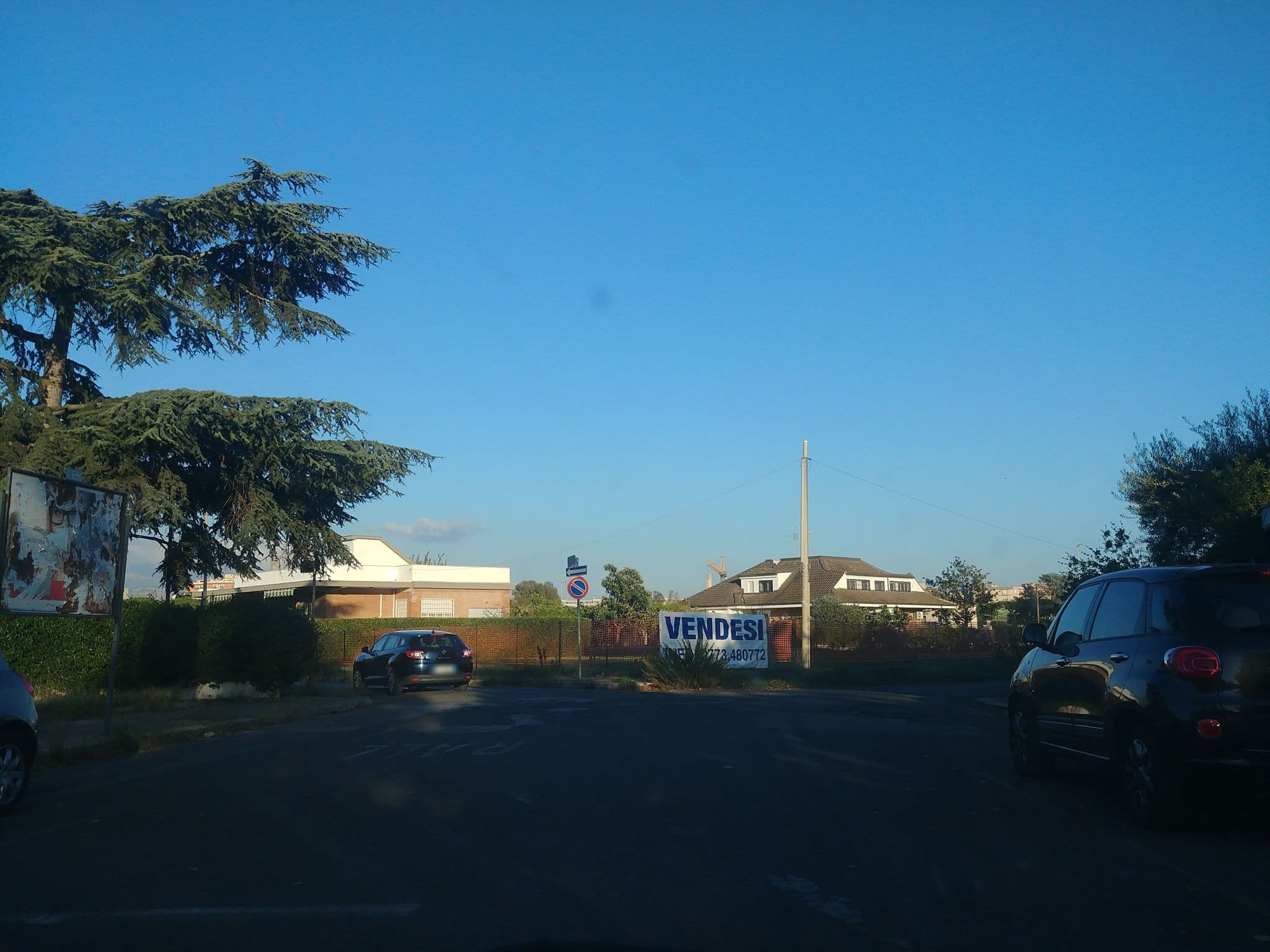 Street view near Home Denise e Luca, Latina — © dystopianlphant (CC BY-SA · Mapillary)
