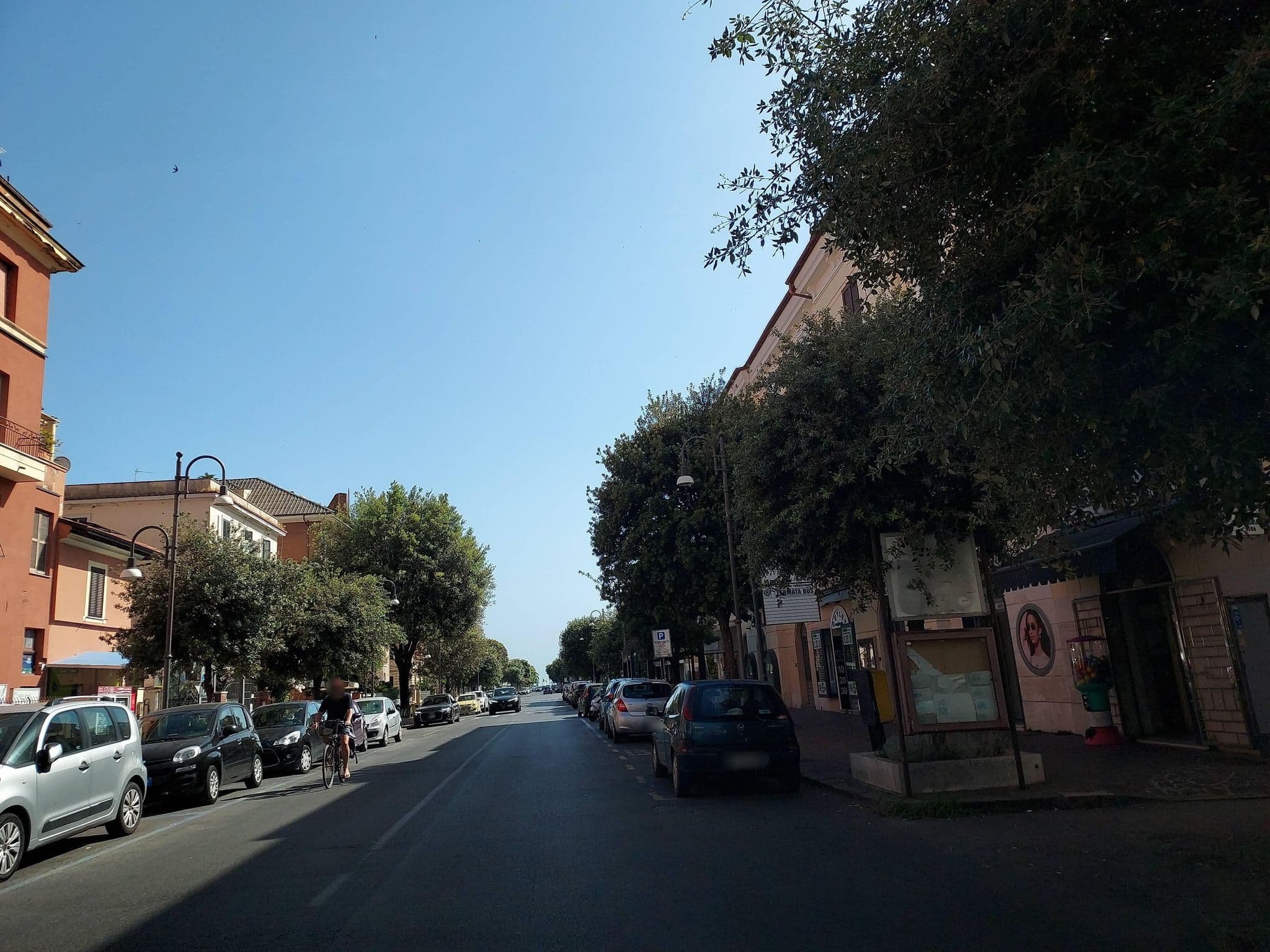Street view near La Librata Banqueting & Boutique Hotel, Terracina — © odiug (CC BY-SA · Mapillary)