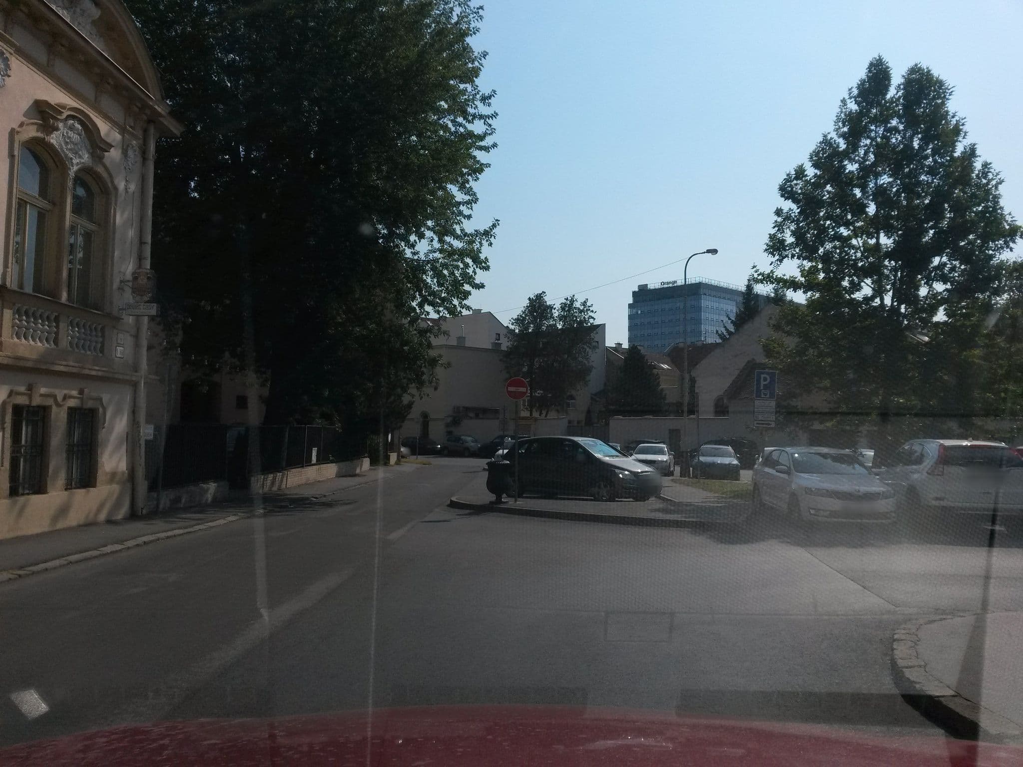 Street view near Gazdovská pivnica, Košice — © pavolg (CC BY-SA · Mapillary)