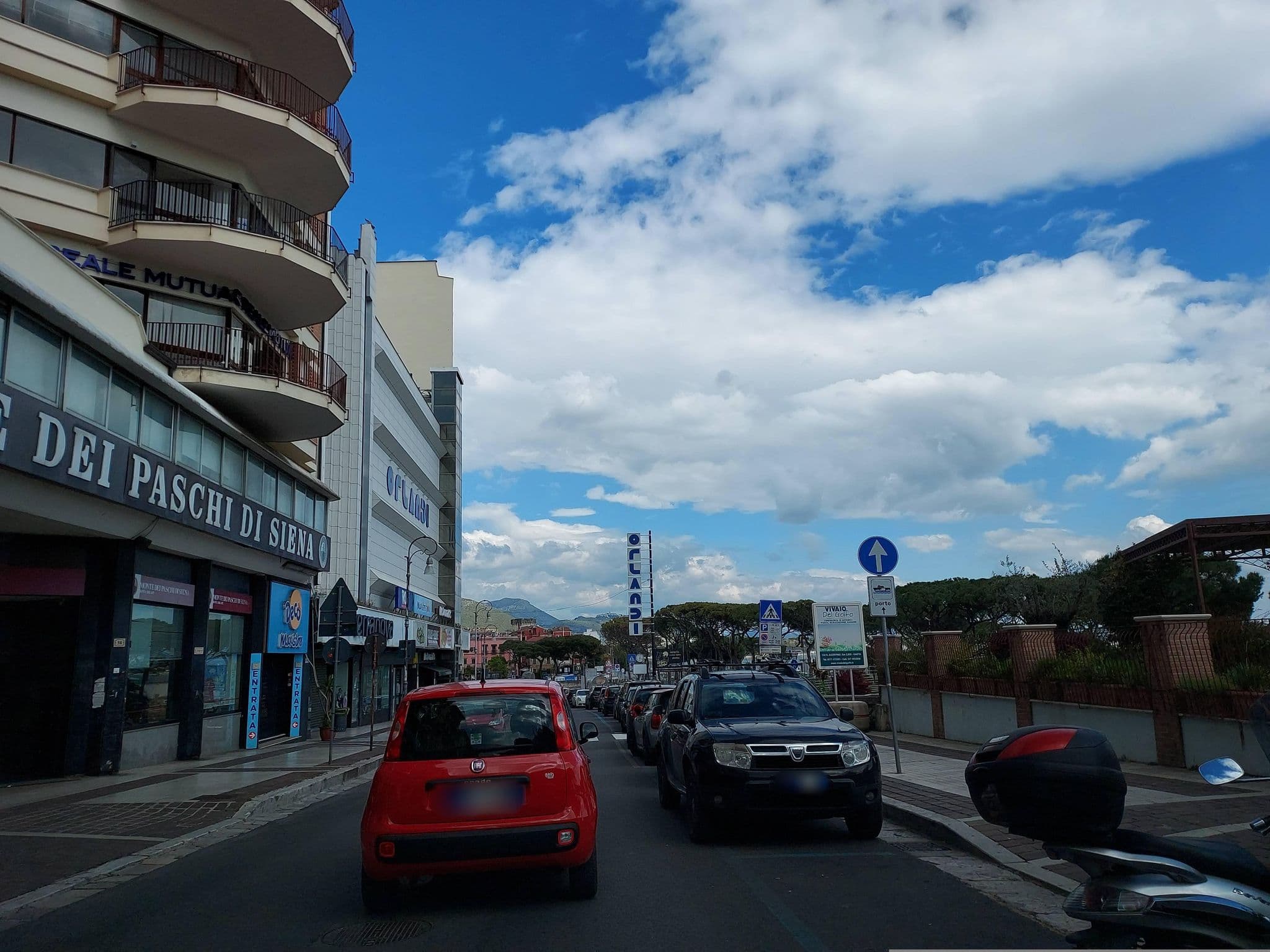 Street view near Dall'Architetto, Formia — © odiug (CC BY-SA · Mapillary)