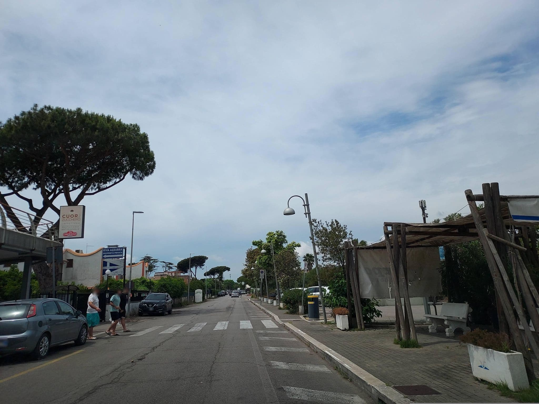 Street view near Mesòn Felìz, Borgo Hermada — © odiug (CC BY-SA · Mapillary)