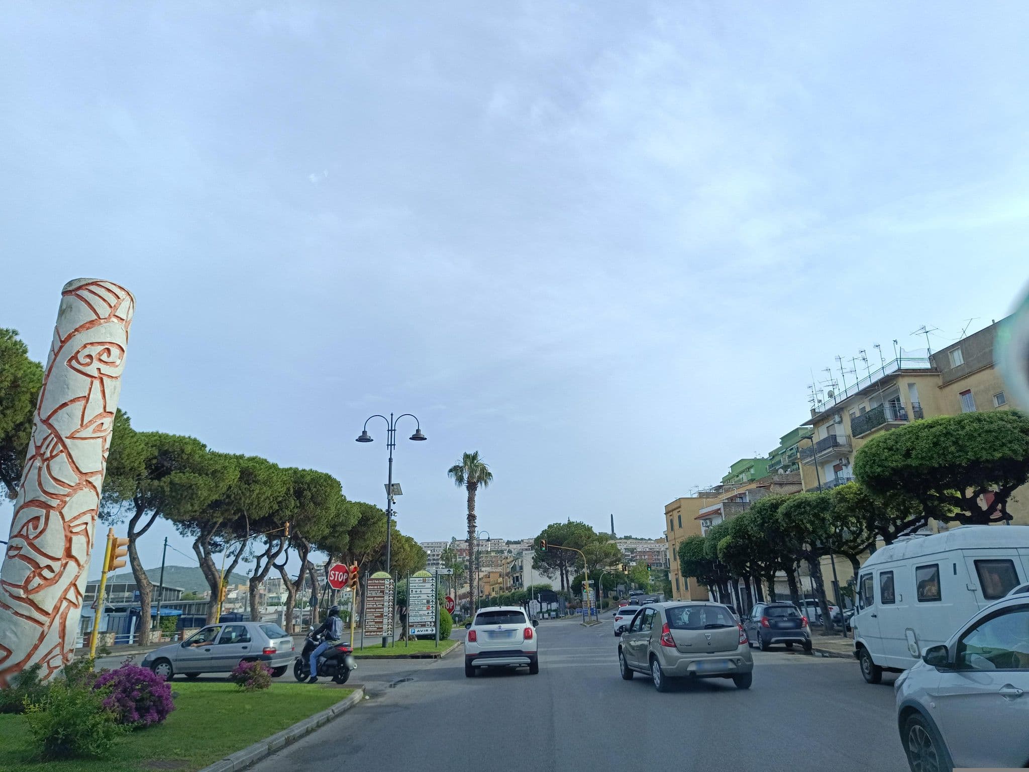 Street view near Aeneas'Landing, Gaeta — © odiug (CC BY-SA · Mapillary)