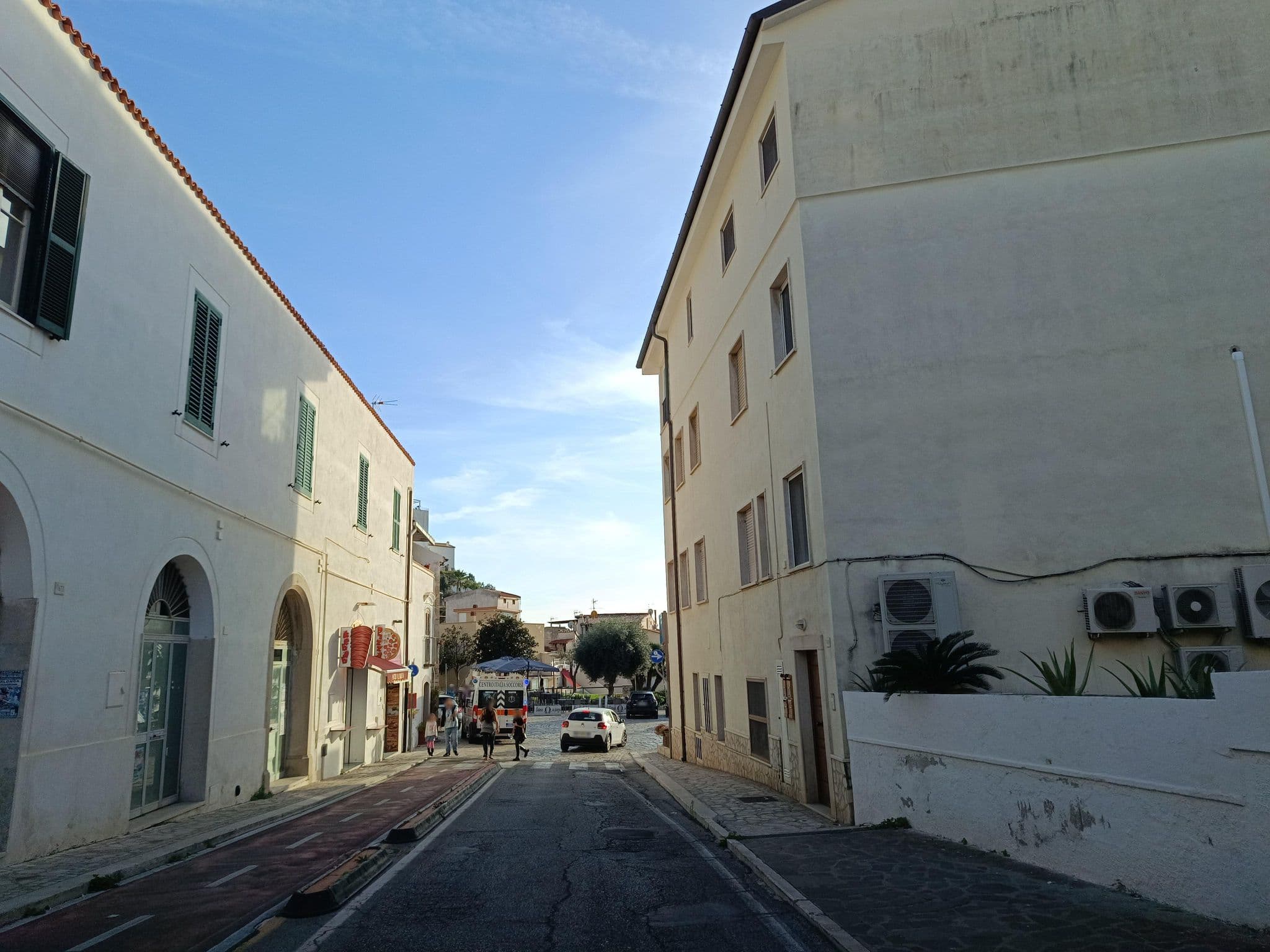 Street view near Albergo amyclae Alb.rist.amyclae SAS di F.rendinaro & C., Sperlonga — © odiug (CC BY-SA · Mapillary)
