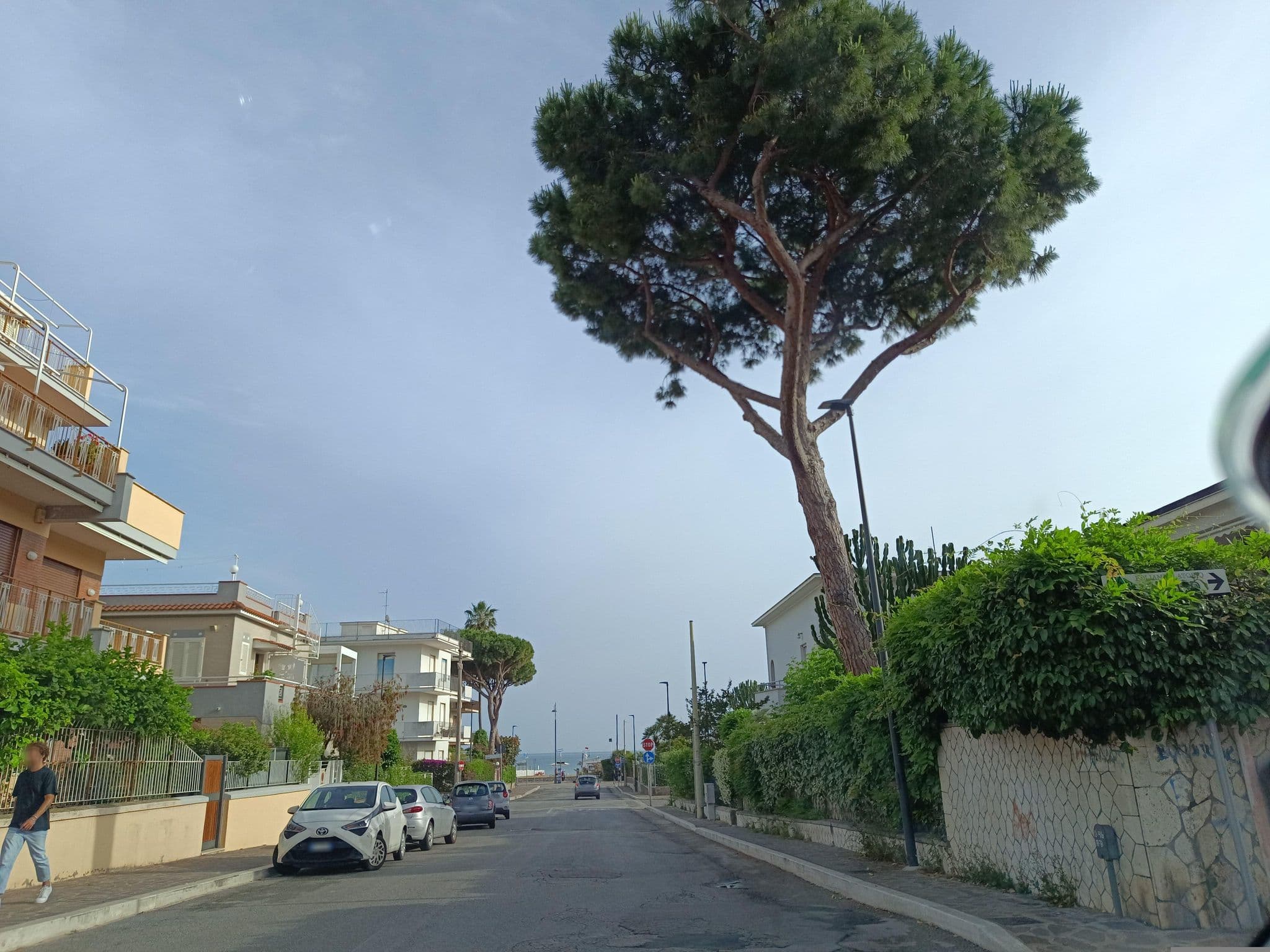 Street view near Sabbiad'oro, Gaeta — © odiug (CC BY-SA · Mapillary)
