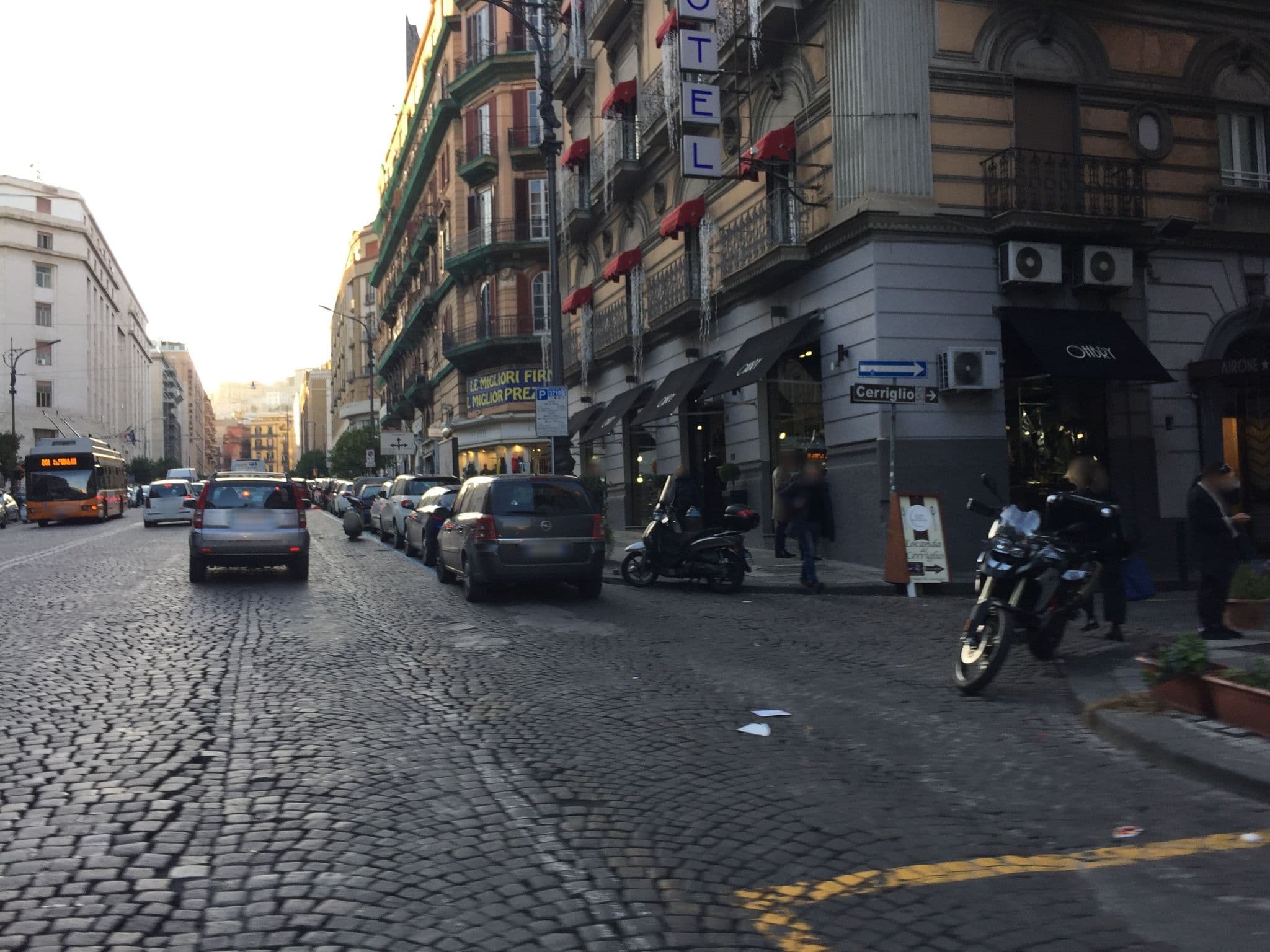 Street view near Napolinn, San Giuseppe — © luis92 (CC BY-SA · Mapillary)