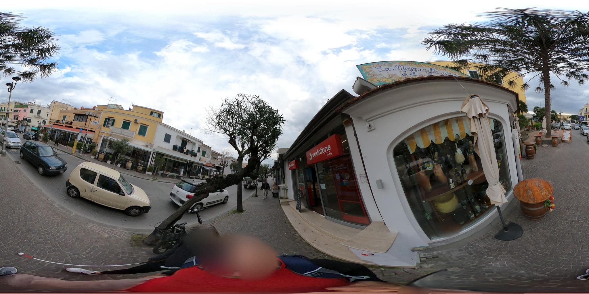 Street view near Villa Hermosa, Ischia — © mircozorzo (CC BY-SA · Mapillary)