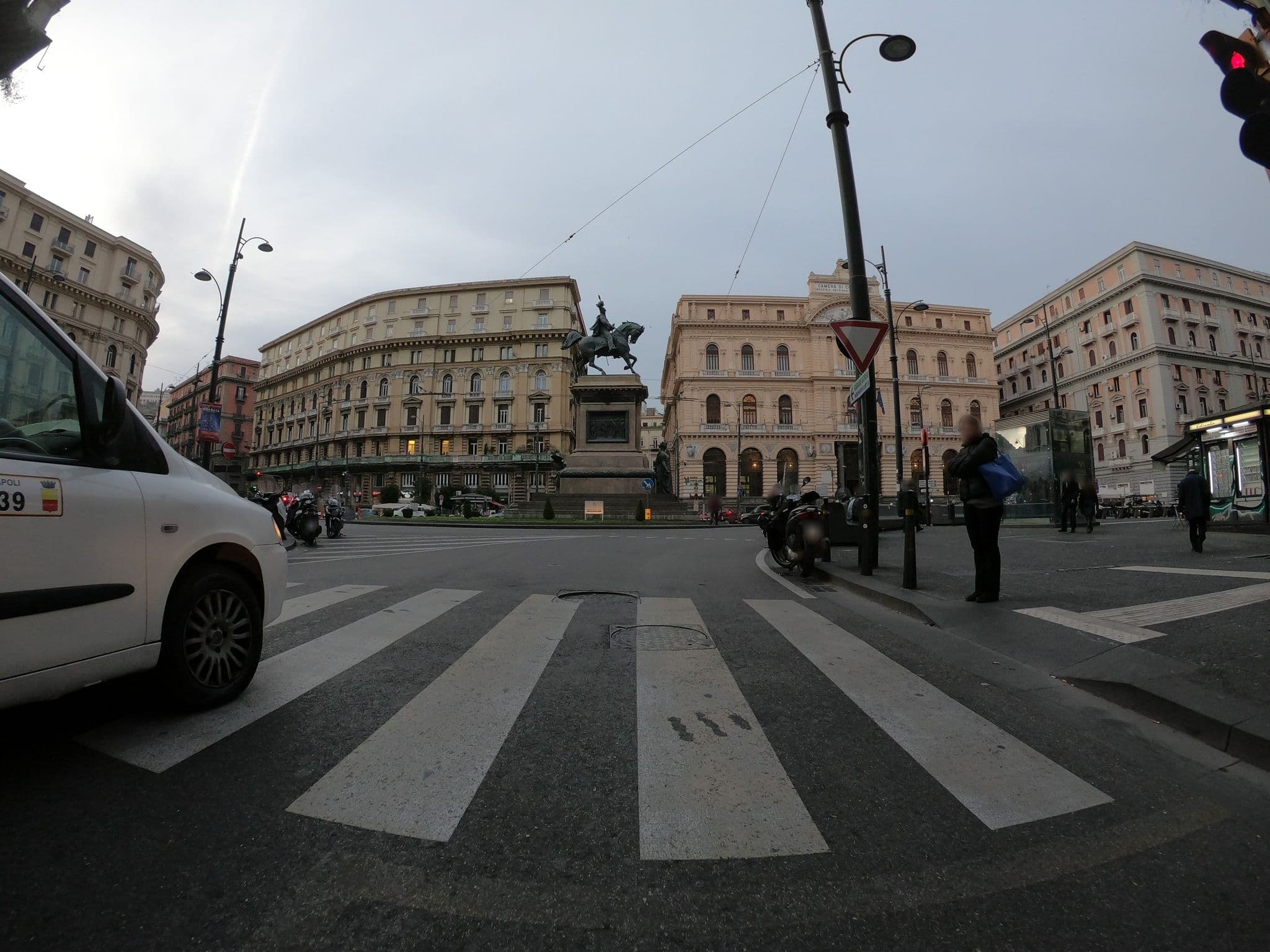 Street view near 2Naples, Porto — © richlv (CC BY-SA · Mapillary)