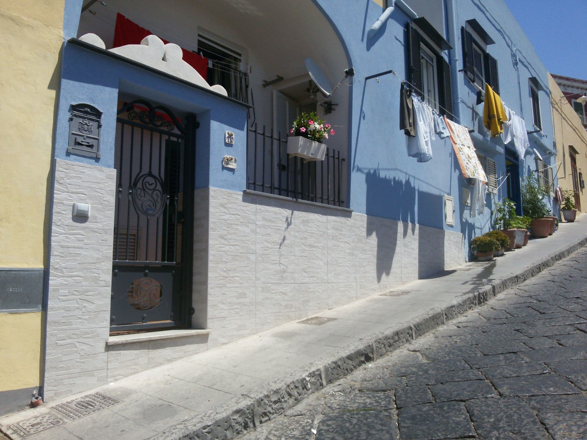 Street view near Borgo dei Pescatori, Procida — © ale_zena_it (CC BY-SA · Mapillary)