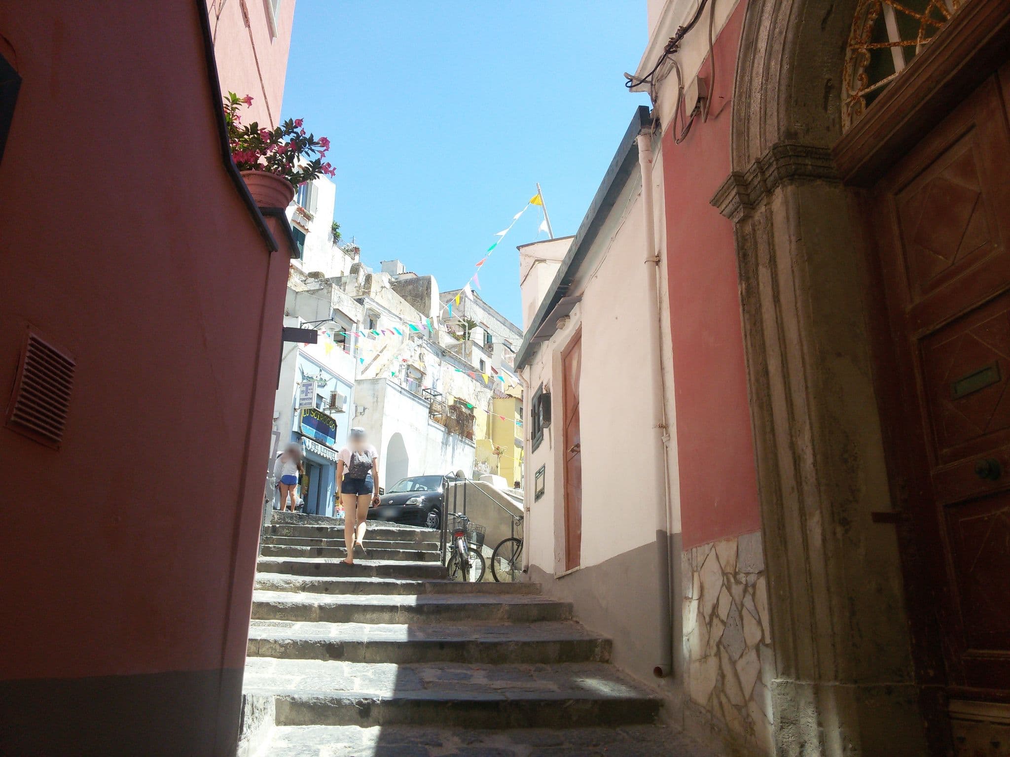 Street view near Sirene e Kallos, Procida — © ale_zena_it (CC BY-SA · Mapillary)