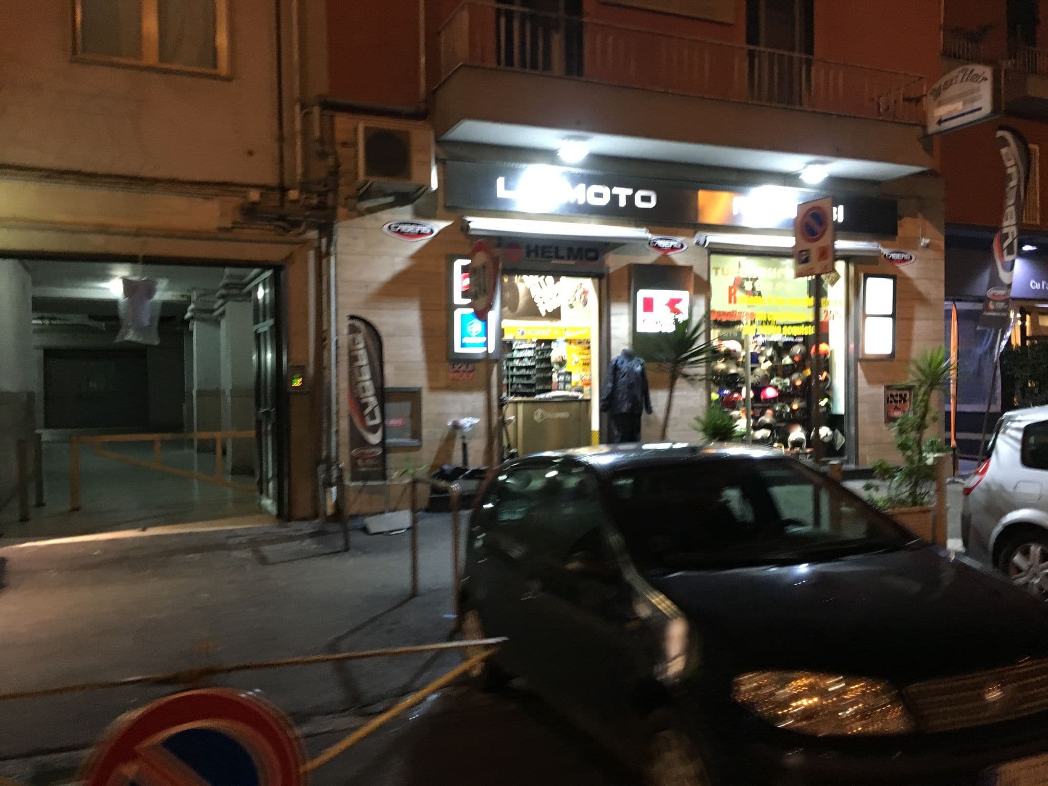 Street view near culture residence, Fuorigrotta — © andrea96 (CC BY-SA · Mapillary)